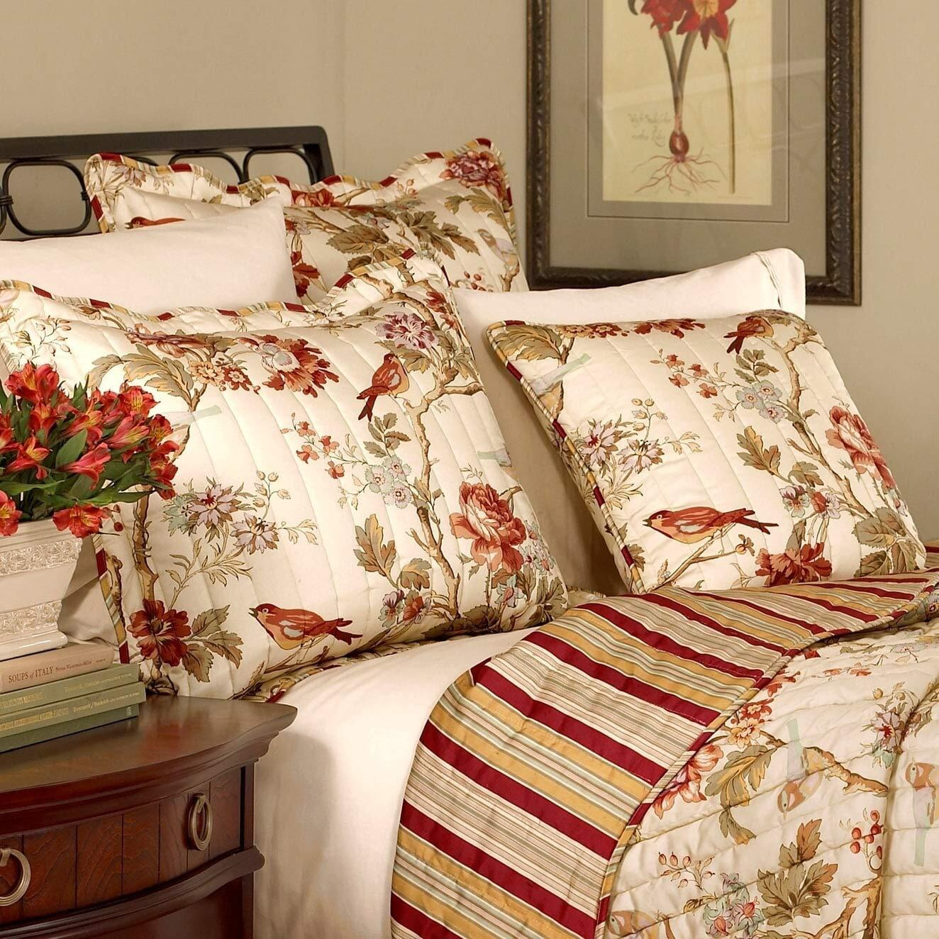 Waverly Charleston Chirp Modern Farmhouse Floral 4-Piece Reversible Quilt Bedspread Set  King  Papaya