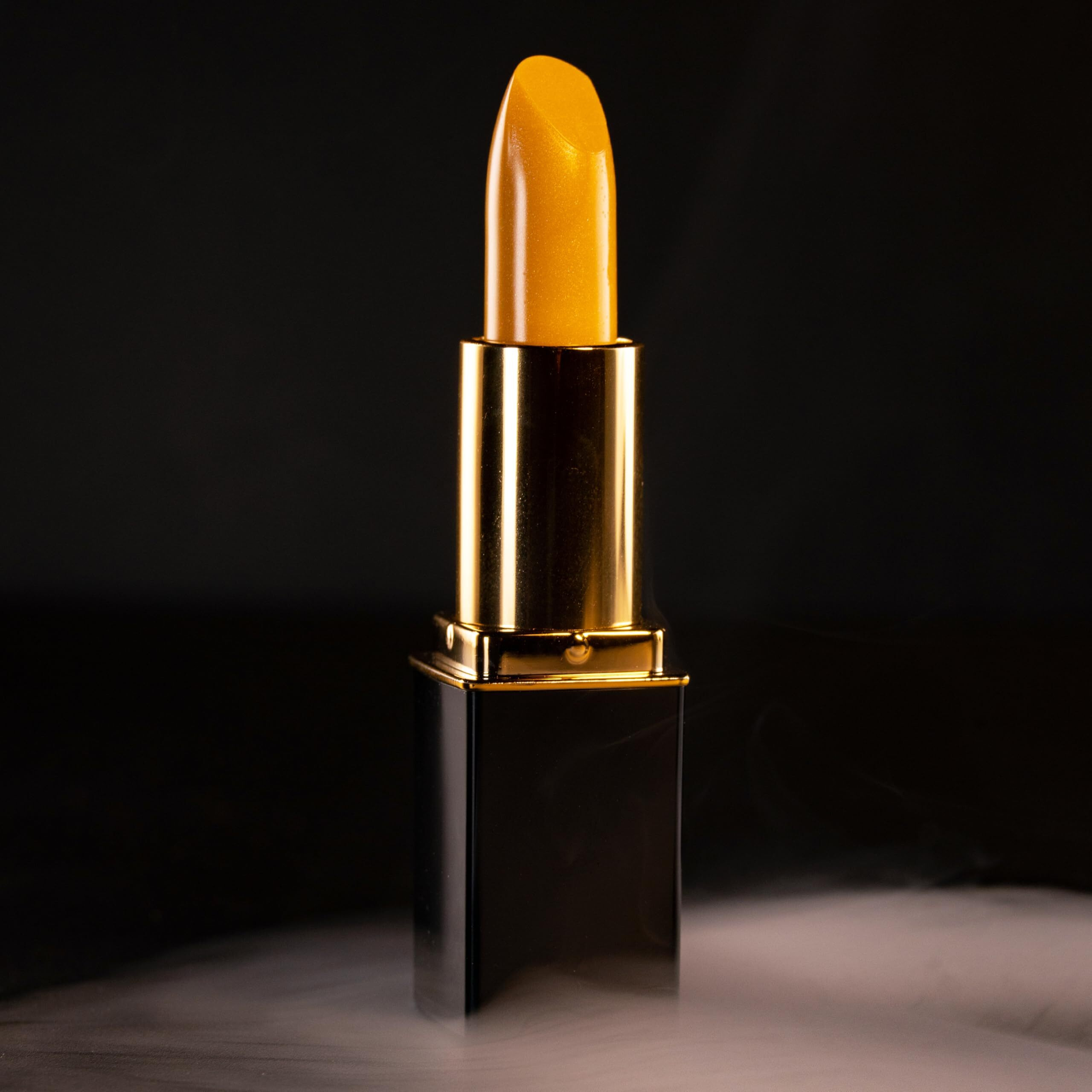 L'Paige Lyw - Yellow Changeable Lipstick | Aloe Vera Based  Long-Lasting  Moisturizing