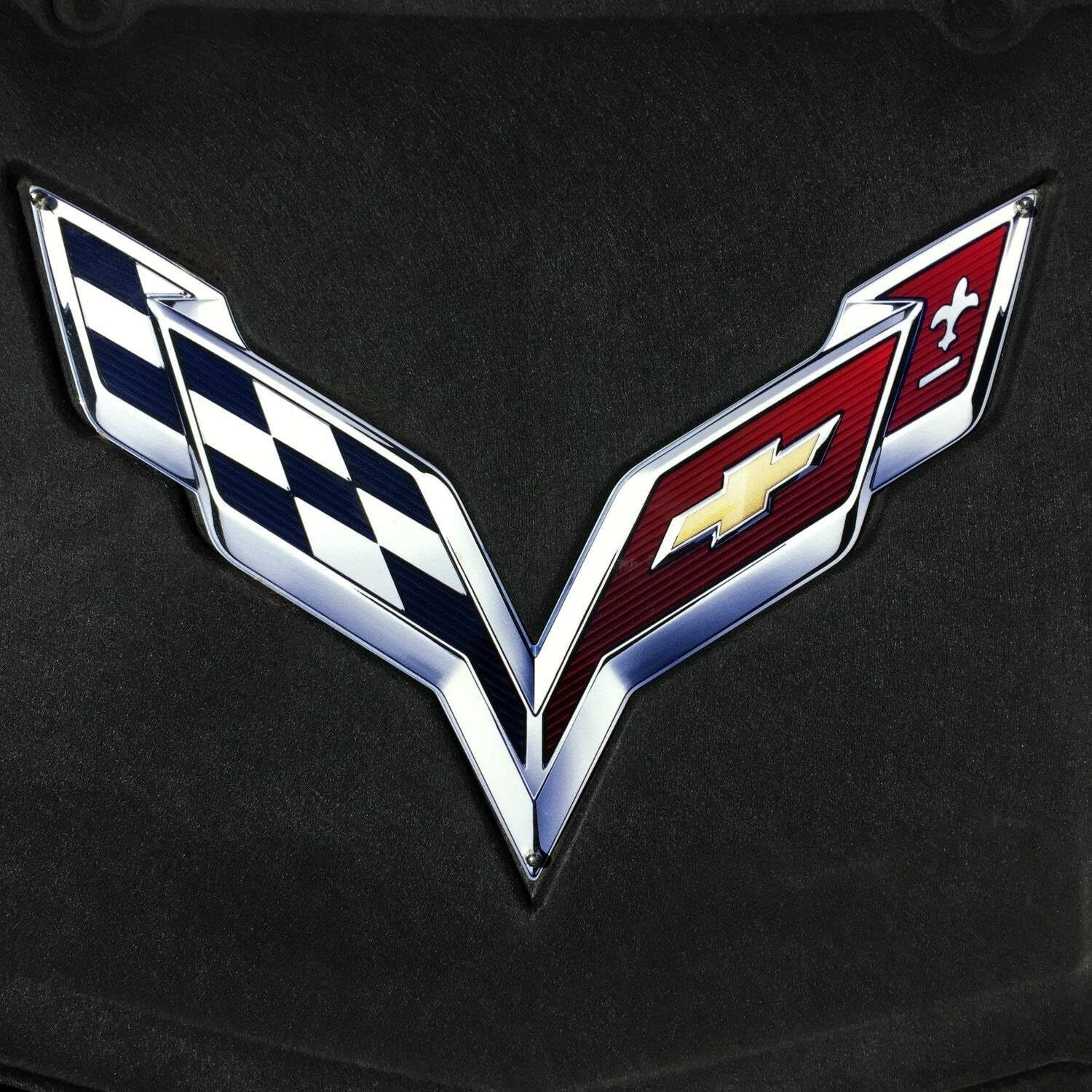 C7 Corvette Crossed Flag Metal Under Hood Emblem - Chrome Underhood Dress Up Logo Kit For 2014-2019 Corvettes