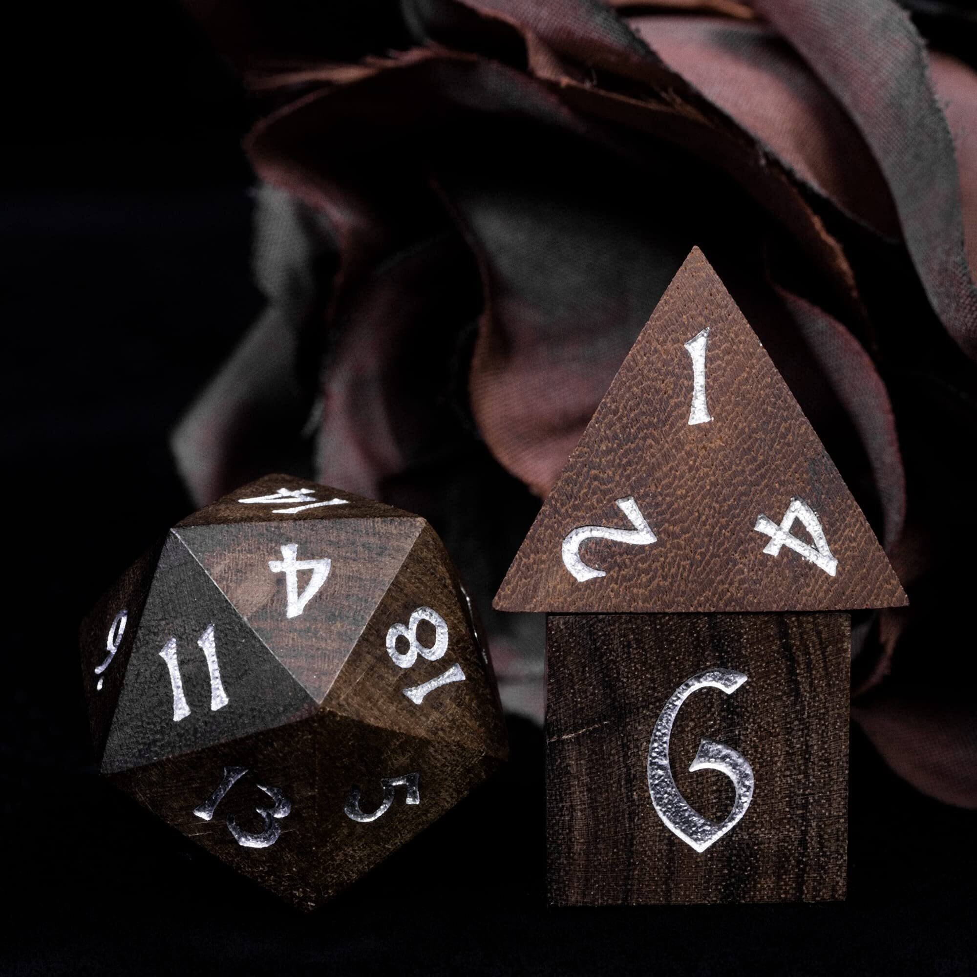 Hddais 7Pcs Wooden Polyhedral Dice Set  D&D Wood Dnd Dice Set With Metal Box For Dungeons And Dragons Role Playing Tabletop Games (Bubinga Wood)