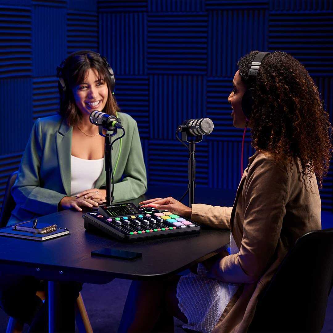 Rode Podmic Dynamic Podcast Microphone With Gator Gfw-Mic-0501 Desktop Mic Stand  Xlr Cable And Streameye Polishing Cloth