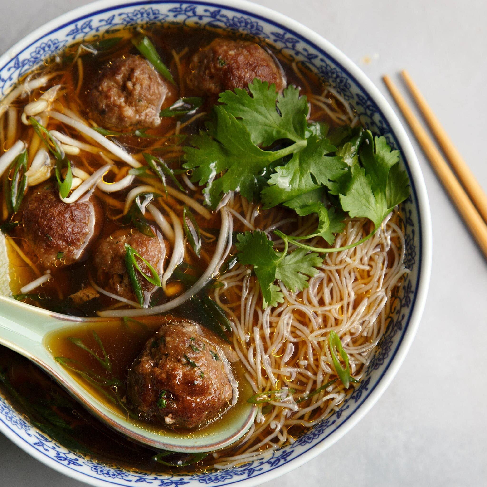 Simply Asia Vietnamese Inspired Pho Beef Broth, 26 Fl Oz (Pack Of 6)