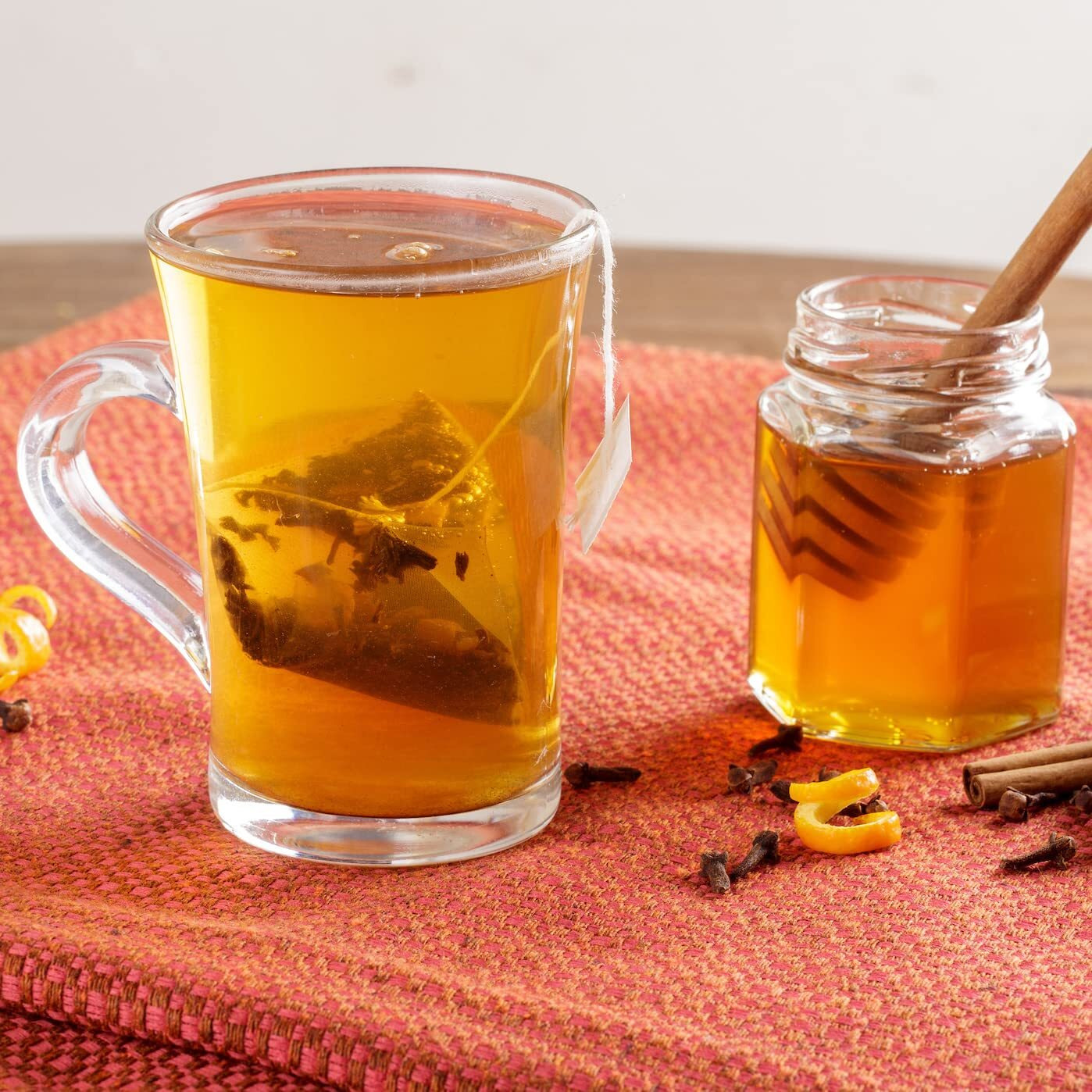 Harney & Sons Hot Cinnamon Spice Tea - 30 Tea Sachets (Pack Of 2) - Black Tea With Oranges & Sweet Cloves