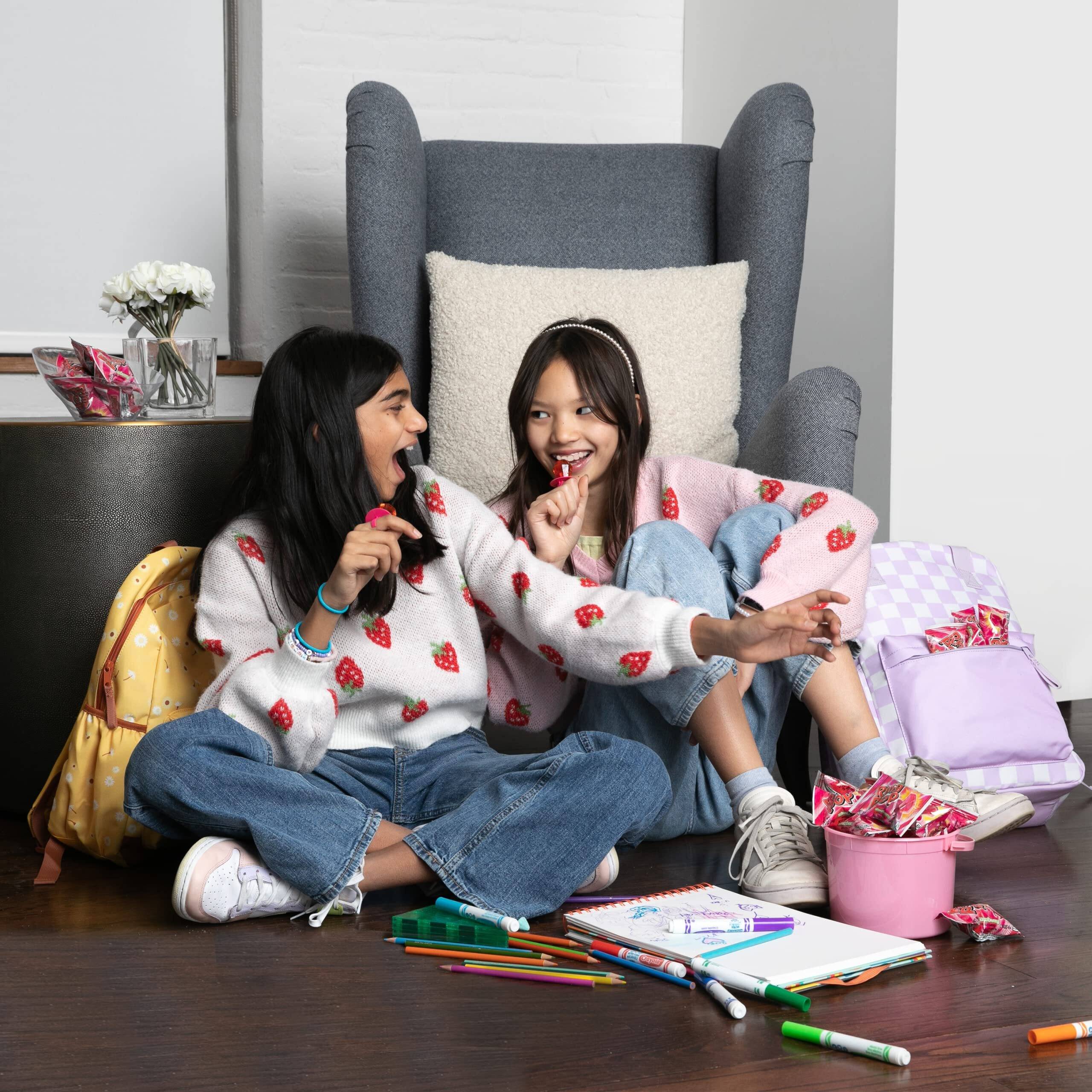 Ring Pop Bulk Candy Lollipop Variety Party Pack - 50 Count Lollipops W/ Assorted Flavors - Fun Candy For Birthdays, Party Favors, Pool Parties, 4Th Of July & Summer Fun - Summer Treats Loved By Kids