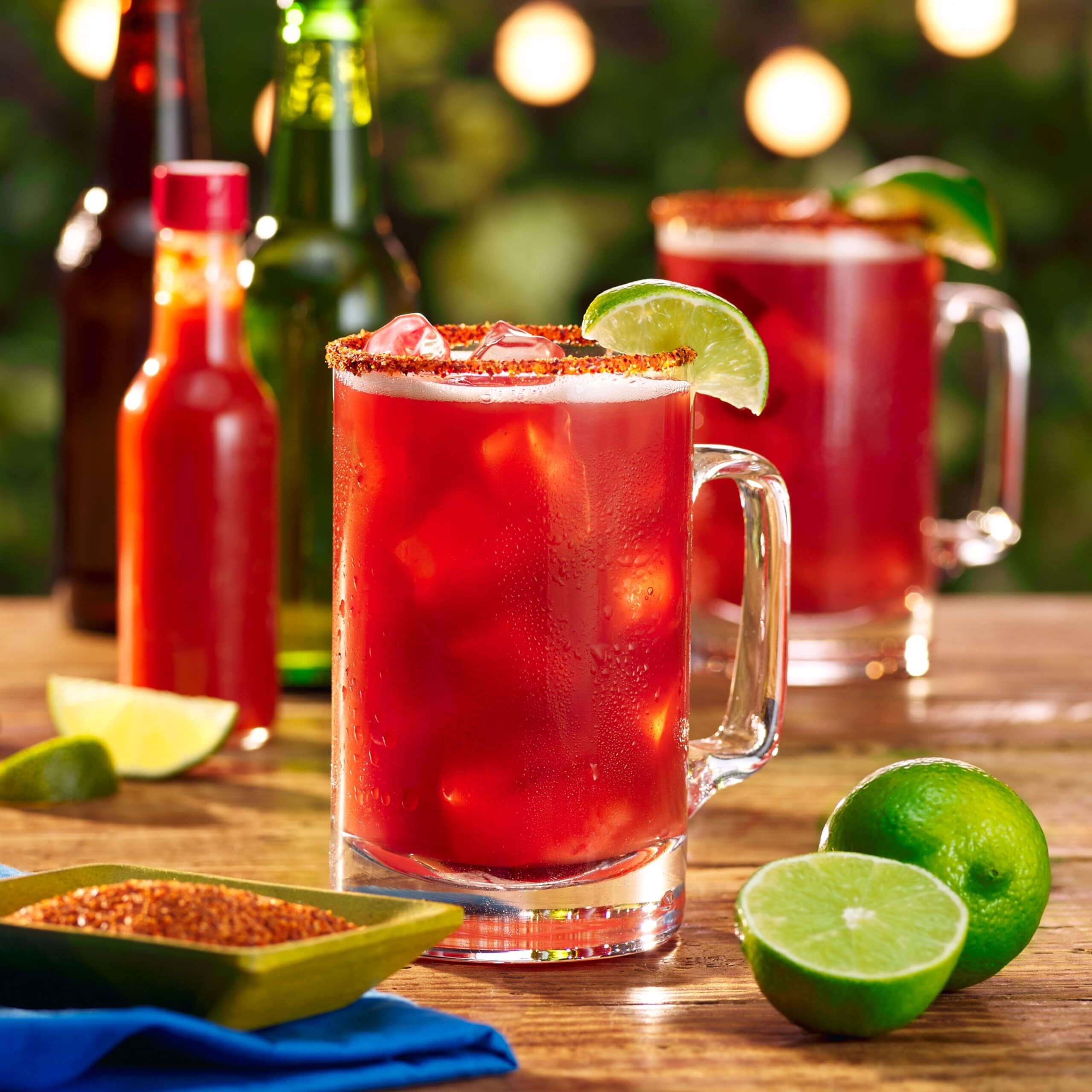 Clamato Picante Tomato Cocktail, 32 Fl Oz Bottle (Pack Of 12), Authentic Spicy Flavored Tomato Juice, Perfect Mixer For Micheladas And Bloody Mary Drinks And Other Cocktail Spirits