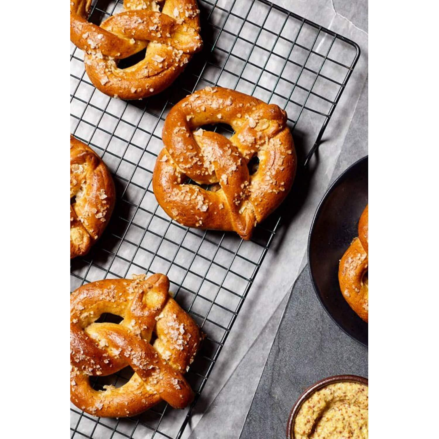 Bob's Red Mill Spelt Flour, 22 Ounce (Pack Of 4)