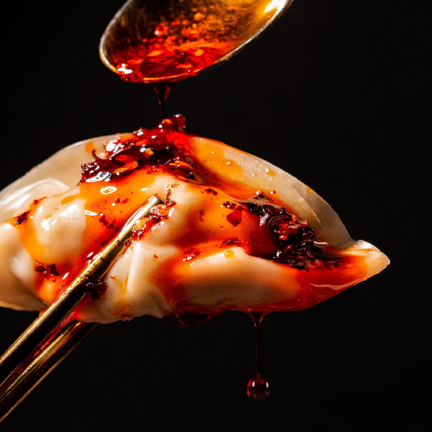 Jungle Kitchen Spicy Crunchy Garlic Chili Oil Vegan & Gluten-Free - Spicy Chili Crisp- Crunchy Garlic Chilli Oil Spicy Great Sauce & Toppings For Meats, Stir Fry, Vegetables, 6Oz