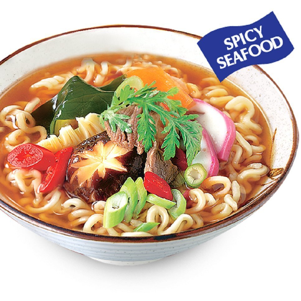 Nongshim Neoguri Spicy Seafood Ramen Noodle Soup, 10 Pack, Microwaveable Ramyun Instant Noodle Cup, Bold, Spicy Chili Peppers