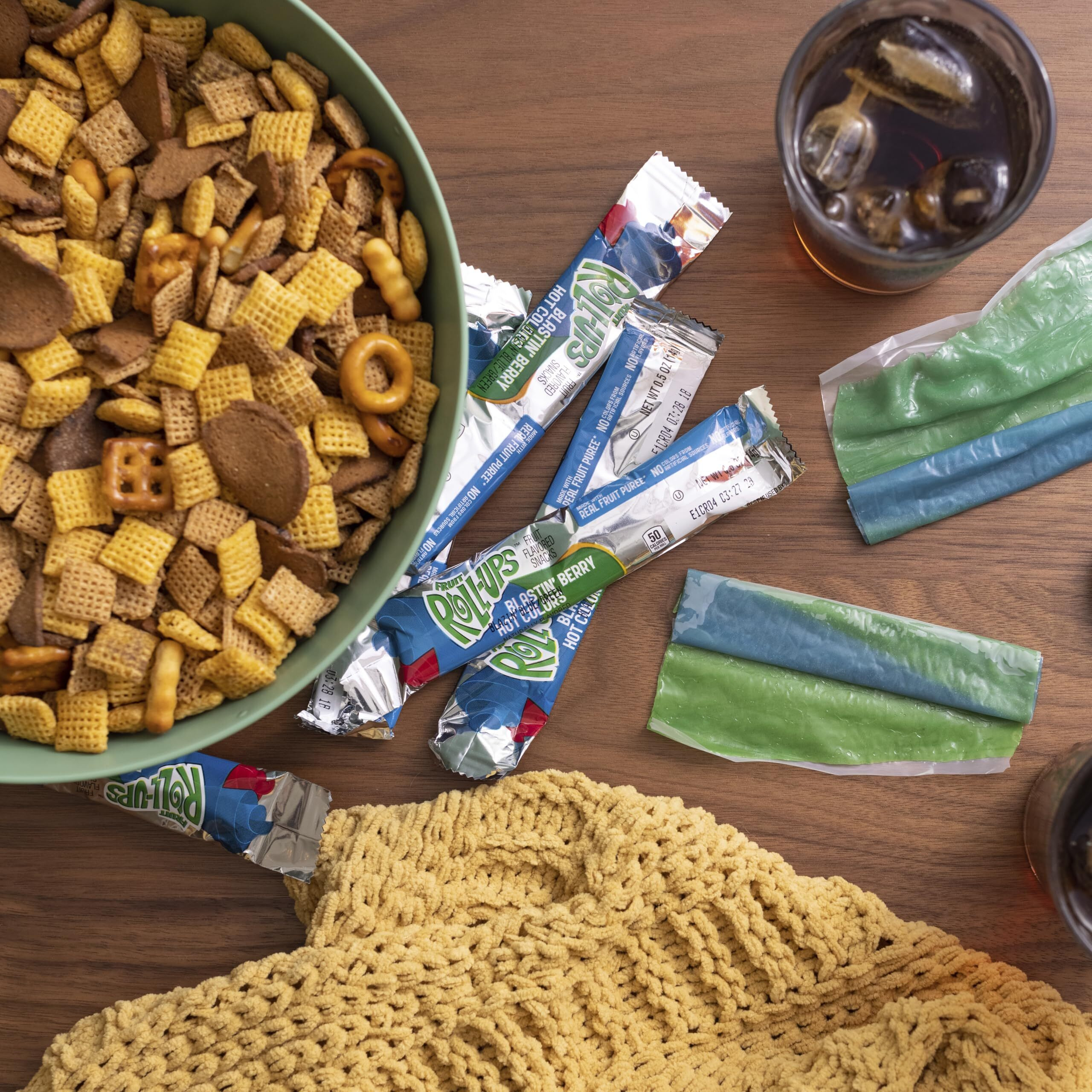 Betty Crocker Fruit Roll Ups, Blastin' Berry Hot Colors, 0.5 Oz, 96 Count