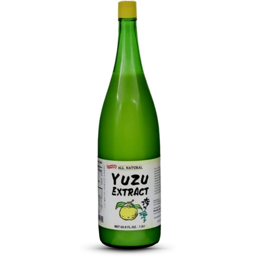 Shirakiku Yuzu Extract | Pure Japanese Yuzu Juice | Versatile Yuzu Extract Used For Baking, Food Flavoring And Asian Drink Mixture | Sweet & Tangy Citrus Flavor | - 60.8 Fl Oz