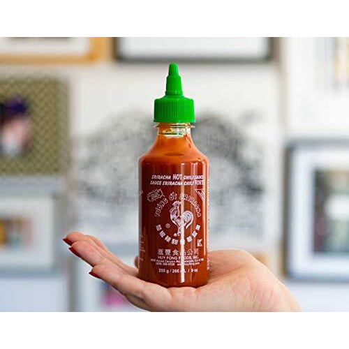 Huy Fong Sriracha Hot Chili Sauce 9 Ounce Bottle (2 Pack), Chili,Original, Red-Set Of 2