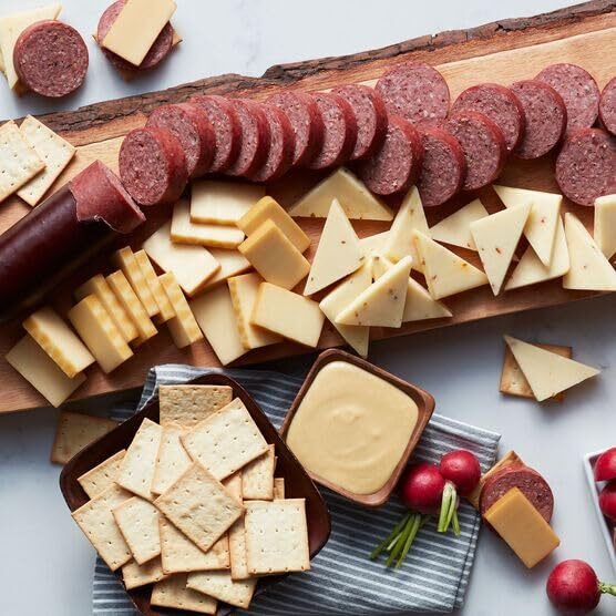 Hickory Farms Party-Size Signature Beef Summer Sausage, 26 Ounces | Great For Snacking, Gifts, Entertaining, Charcuterie, Ready To Eat, High Protein, Low Carb, Keto, Gluten Free, 100% Beef