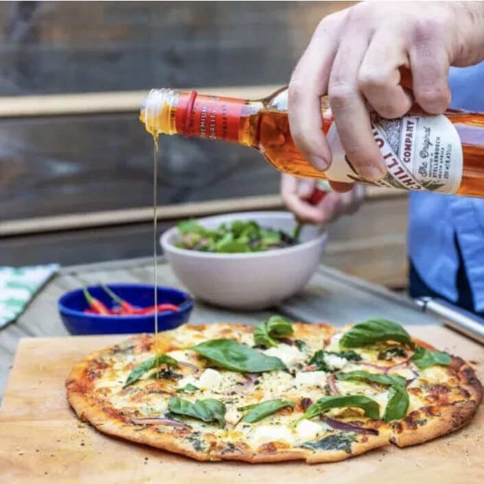 Banhoek - Chili Oil, Non-Gmo Chili-Infused Canola Oil. Hot Chili Oil For Cooking, Basting & Marinating, For Meats, Veggies, Salads & More, Vegan Alternative To Butter Or Infused Olive Oil, 250 Ml