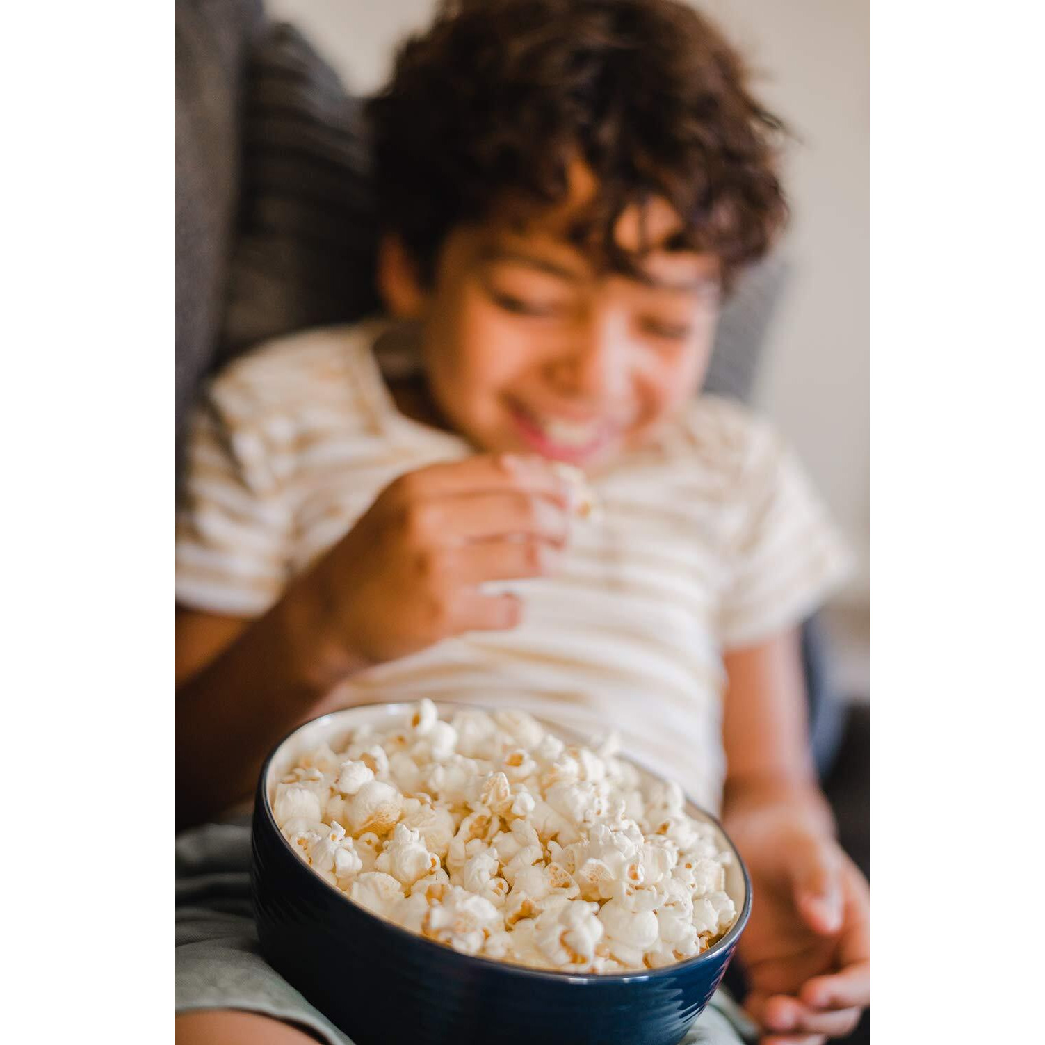 Amish Country Popcorn | 14 Oz Bottle | Extra Large Caramel Type Popcorn Kernels | Old Fashioned, Non-Gmo And Gluten Free (14 Oz Bottle)