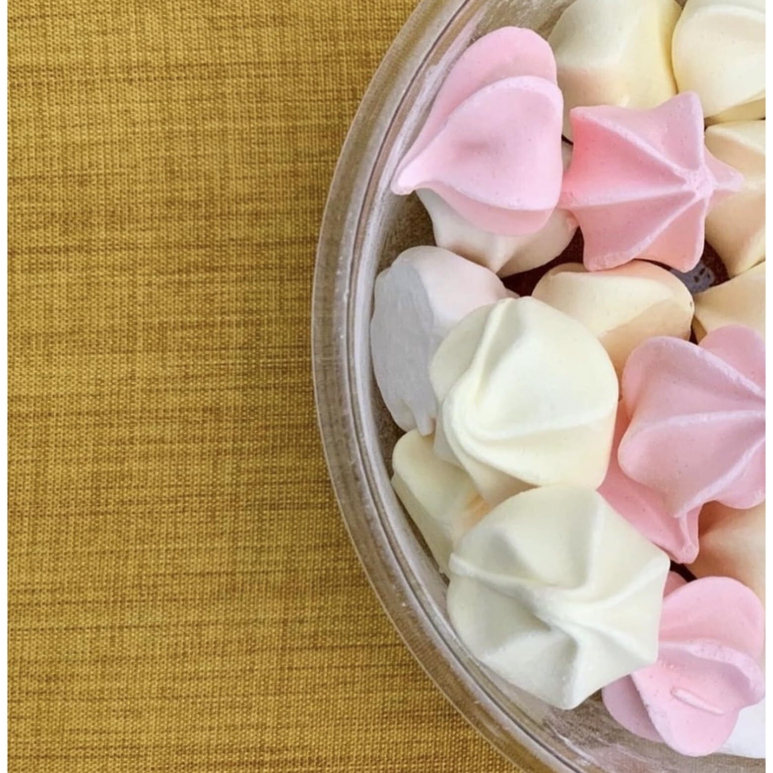 Krunchy Melts Original Meringue Cookies | Rainbow Vanilla Club Flavor | Only 90 Calories Per Serving | Fat Free, Gluten Free, Dairy Free (7 Oz)