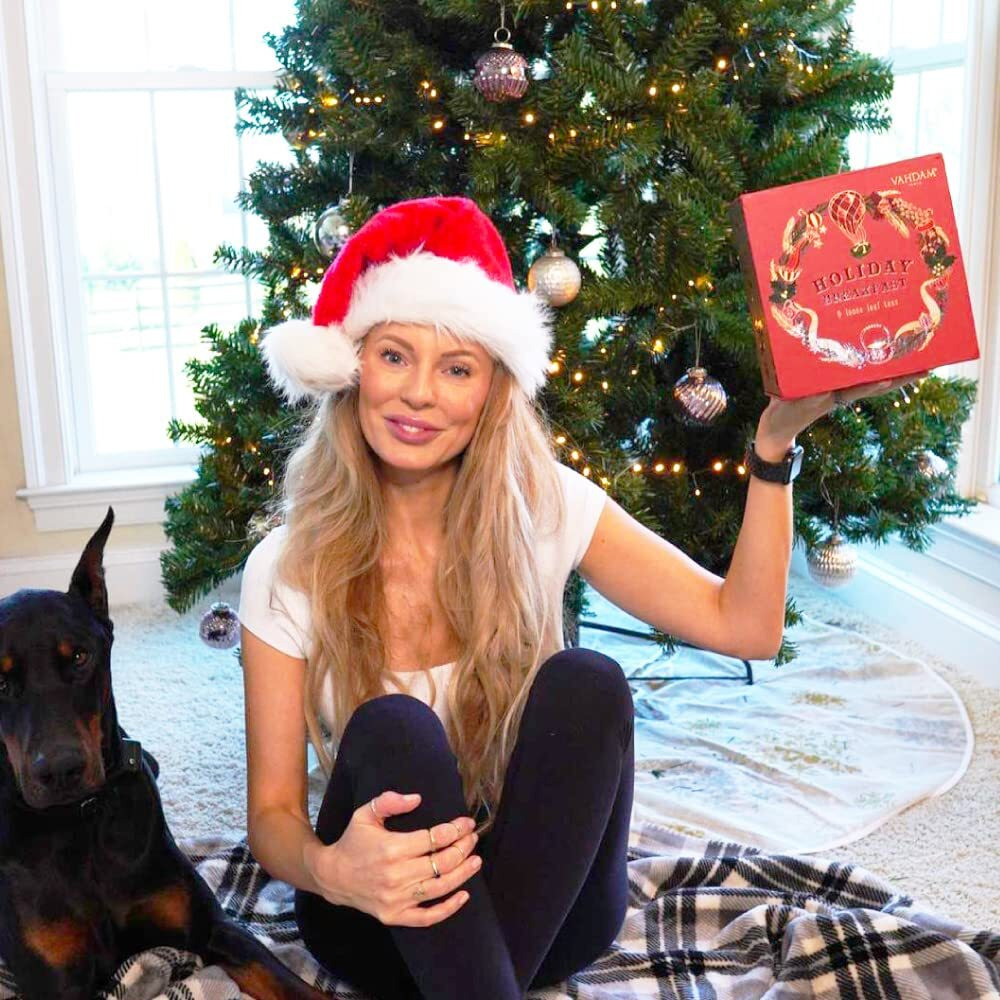 Vahdam, Christmas Tea Gift Set (6.3Oz/90+ Cups) Holiday Breakfast Tea, 9 Loose Leaf Tea In A Luxury Gift Box | Christmas Gifts For Women & Men, Holiday Tea Gift Box