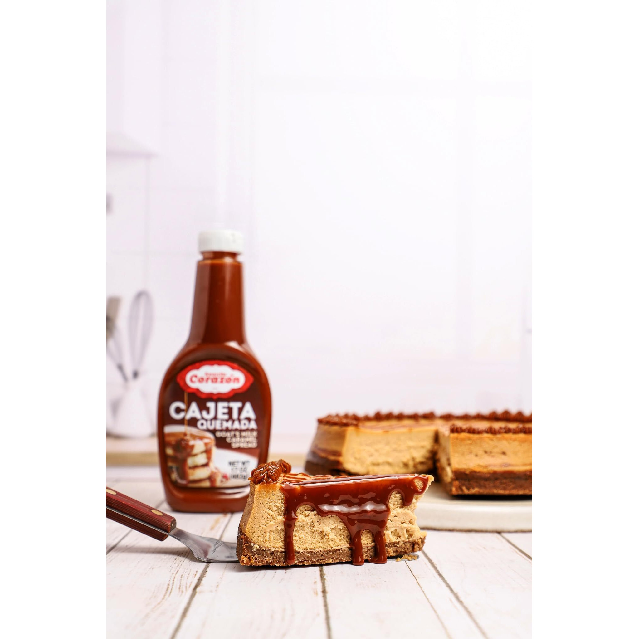 Amorcito Coraz  N - Cajeta Made With Goat Milk, Condensed Mexican Candy. (2 Pack) Squeeze Bottles 482G