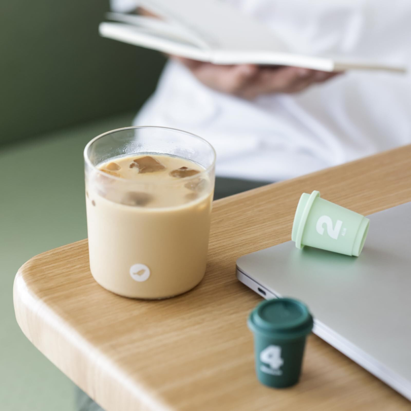 Saturnbird Coffee Instant Cold Brew, Medium-Dark Roast (No.4), 100% Arabica Coffee Powder, Enjoy Cold/Hot, 24 Single Serves Perfect For Iced Coffee, Camping, Travel, Home, Office