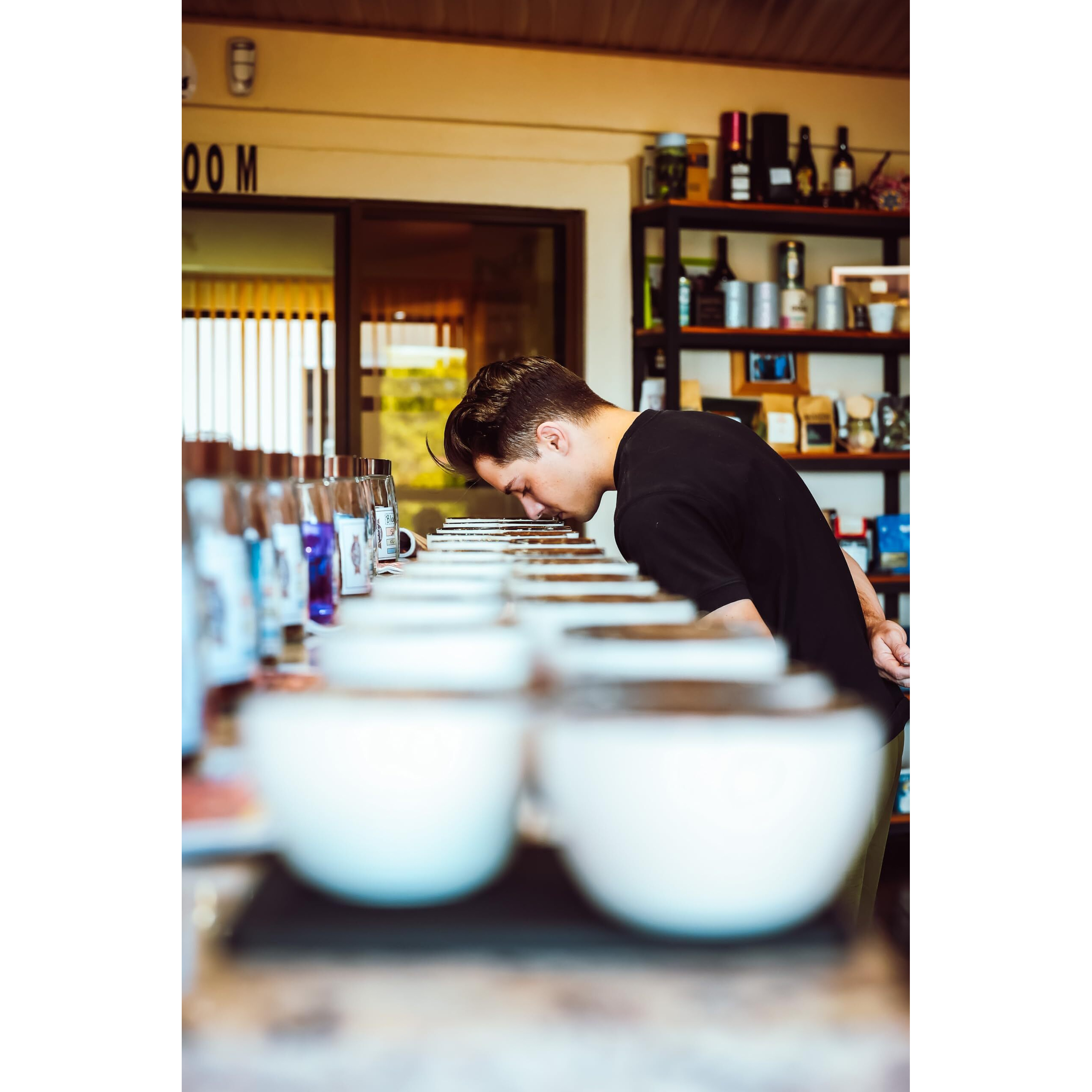 Onyx Coffee Lab Geometry Whole Bean Espresso Coffee Blend - Medium-Dark Roasted Coffee Beans Whole - Coffee Whole Beans W/Notes Of Berries, Sweet Lemon, & Earl Grey