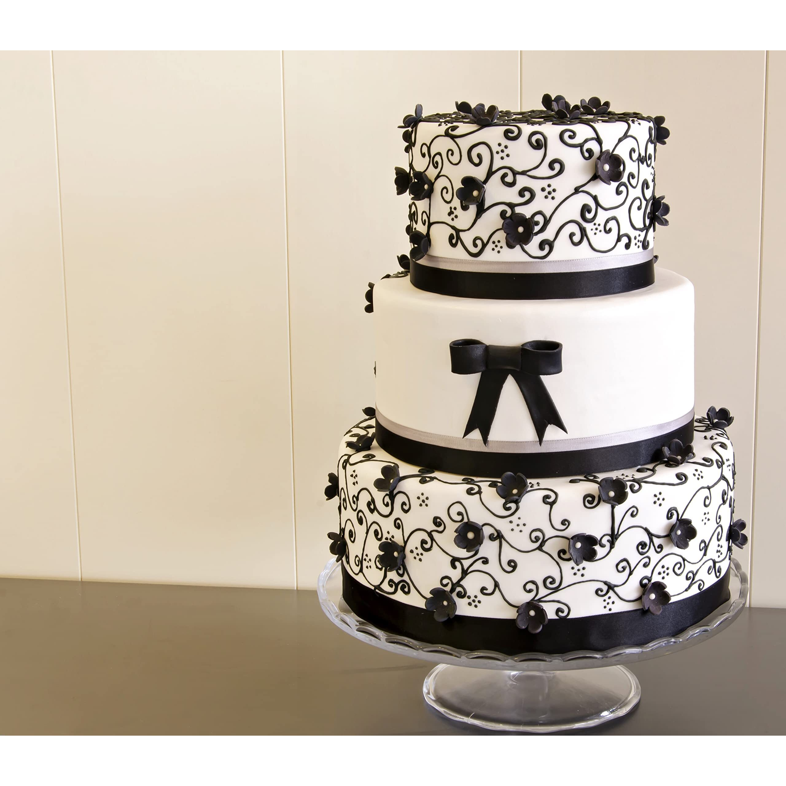 Bakerpan Premium Rolled White Fondant For Cake Decorating - 2 Pounds, Vanilla Flavor