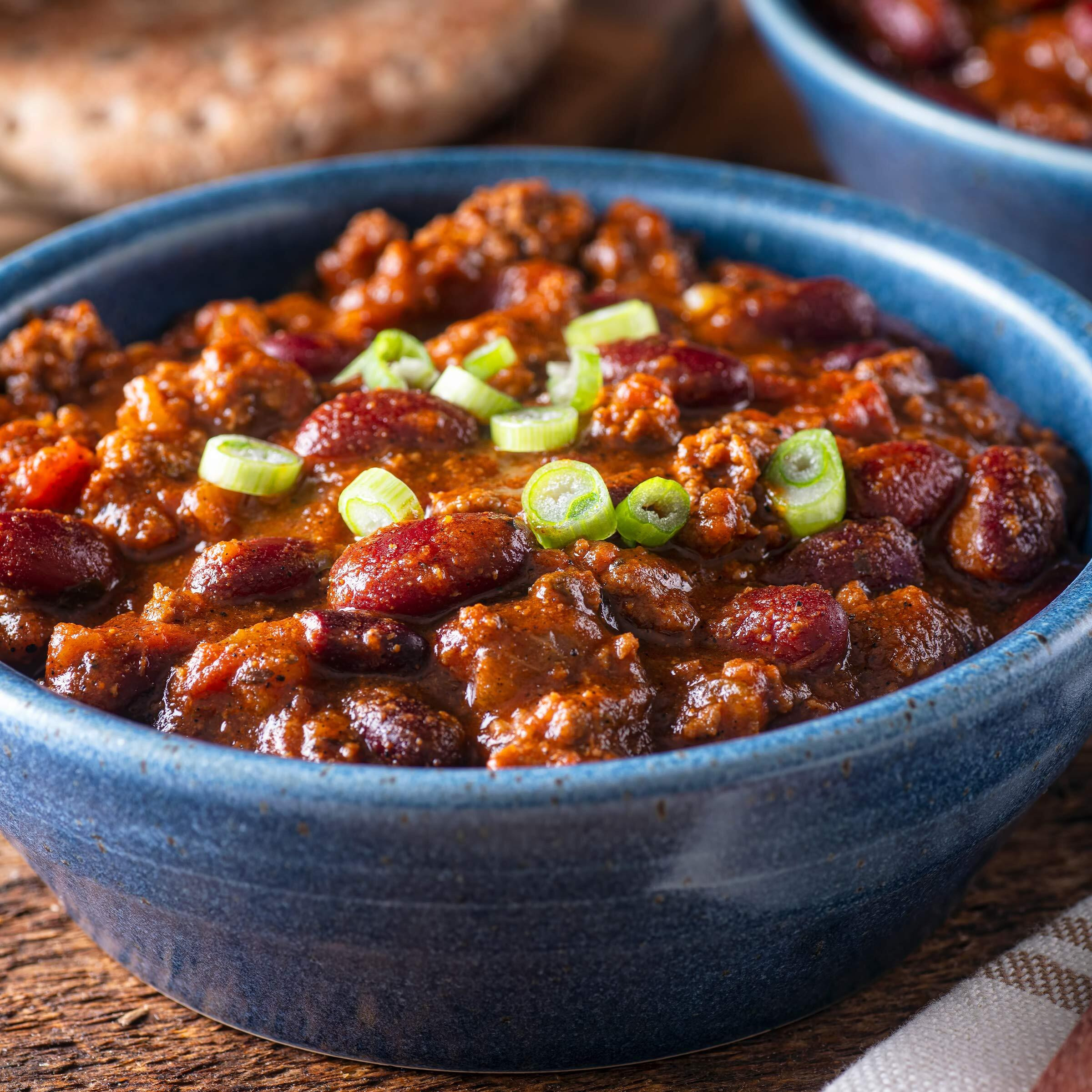 Armour Star Chili With Beans, Canned Food, 12 - 14 Oz Cans