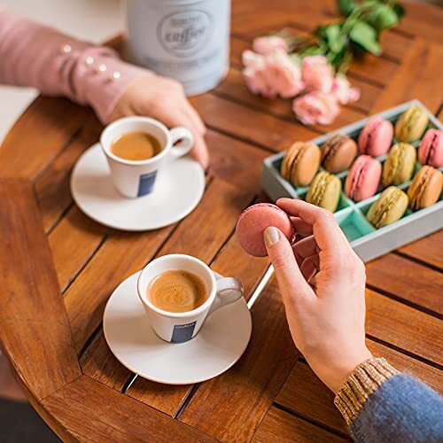 Lavazza Qualit Oro Whole Bean Coffee Blend, Medium Roast, 2.2-Pound Bag (Pack Of 6) ,Full-Bodied Medium Roast With Sweet, Aromatic Flavor, Non-Gmo, Value Pack