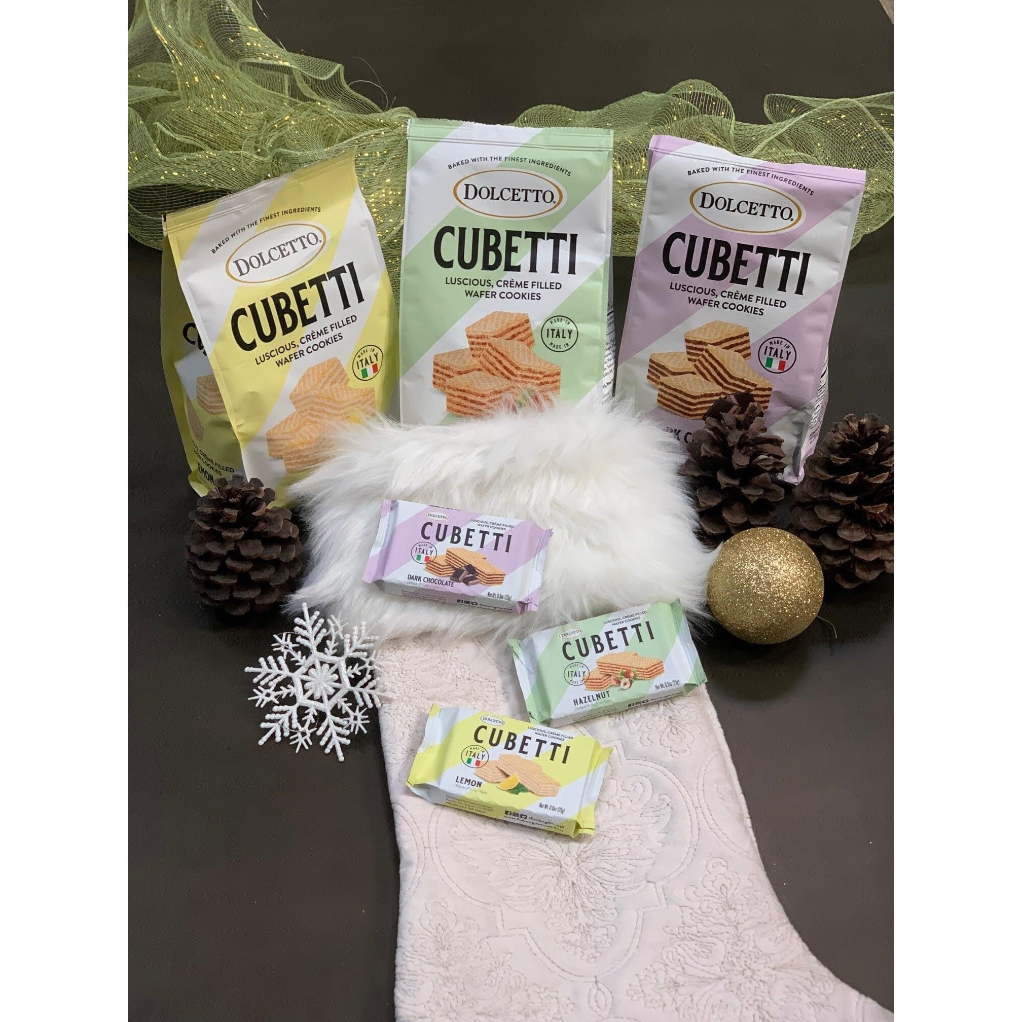 Dolcetto Cubetti Wafer Cookies, Creamy Dark Chocolate Flavor Sweets, Crispy Gourmet Treats Made In Italy, No Preservatives, 8.8 Ounce (Pack Of 3)