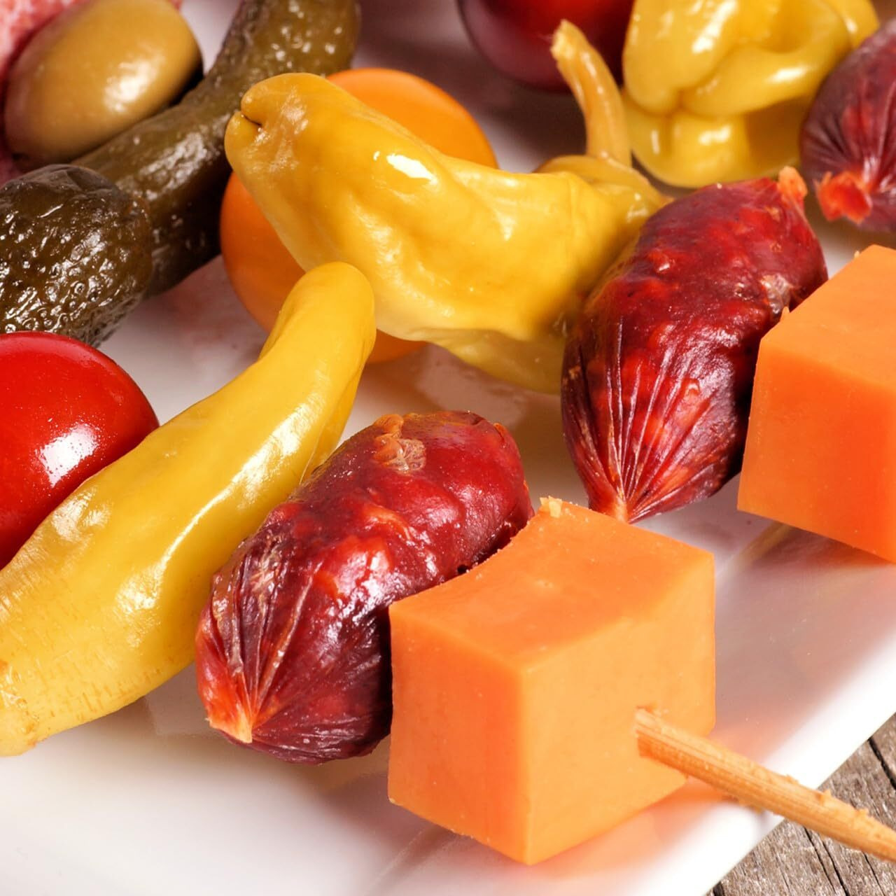 Hi Mountain Seasonings | Snack Stick Seasoning Kit | Sweet & Spicy Blend | Includes Seasoning, Cure, Casings, & Directions | Seasons Up To 20Lbs Of Meat | Beef, Pork, Venison, Deer, & Wild Game