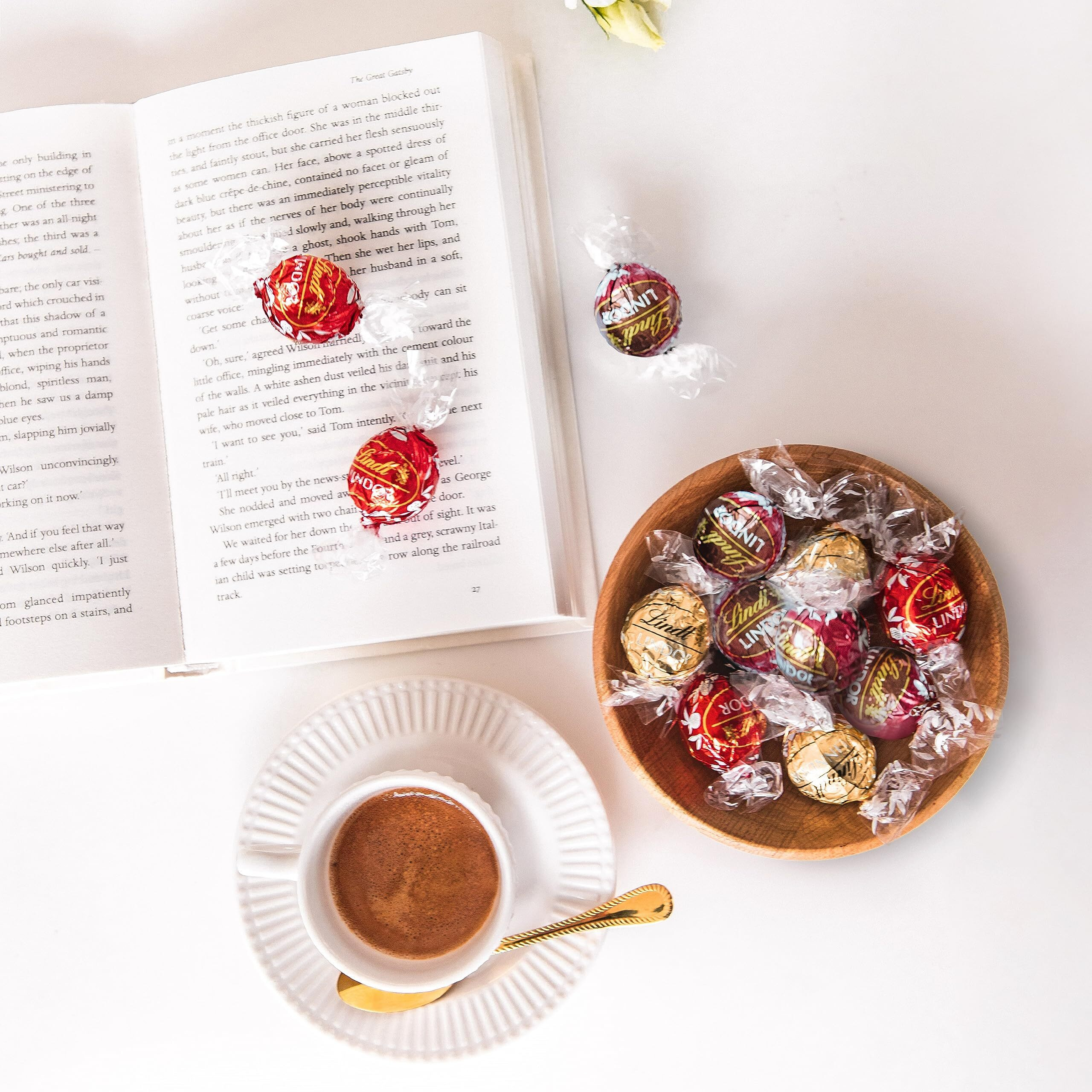 Lindt Lindor Milk Assorted Chocolate Candy Truffles, Chocolate Candy With Smooth, Melting Truffle Center, 15.2 Oz. Bag