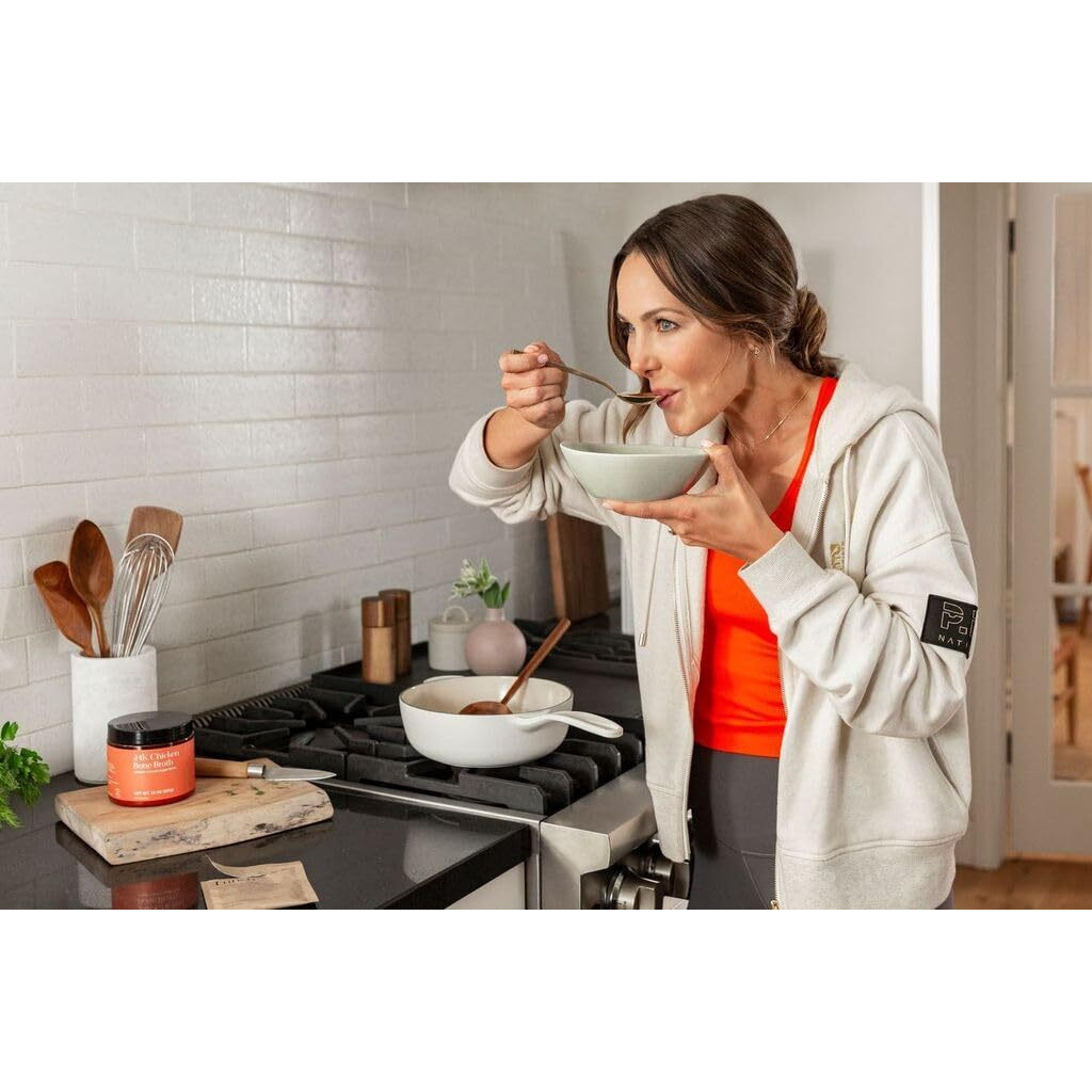 Kroma Premium Chicken Bone Broth, Dairy & Gluten Free Powder Mix With Collagen, Protein, Turmeric, Ginger, Gelatin & Other Organic Ingredients, Promotes Gut Health & Healthy Skin, Hair & Nails - 7 Packets