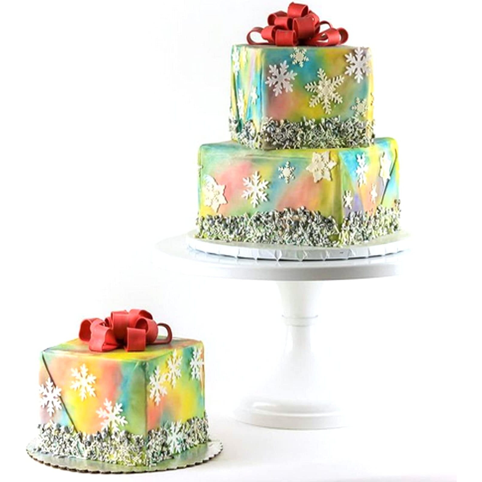 Weraru 50Pcs White Snowflakes Edible Cake Toppers Cupcake Decoration For Winter Frozen Theme Party