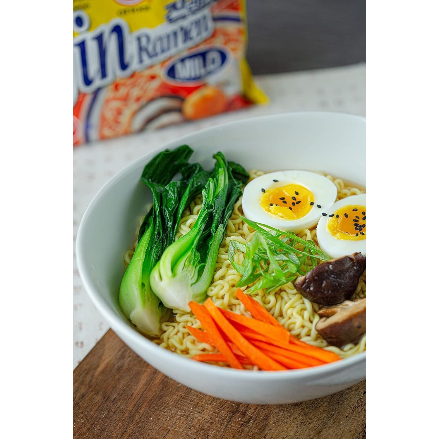 Ottogi Jin Ramen Mild Flavor, 4.23 Oz (Pack Of 18) - Authentic Korean Instant Noodles, Delicate And Savory Broth, Quick And Easy Meal