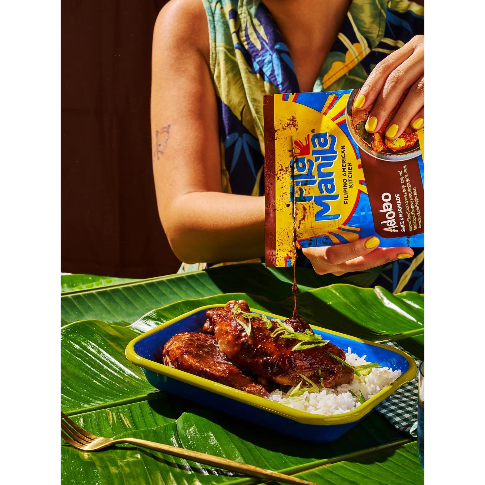 Fila Manila Delicious Filipino Soy Garlic Simmer Sauce Adobo, Wheat-Free Tamari Soy Sauce, Garlic, & Onion, Mild, Vegan, No Msg, No Sugar Added, Gluten Free, Dairy Free, (24 Ounce)