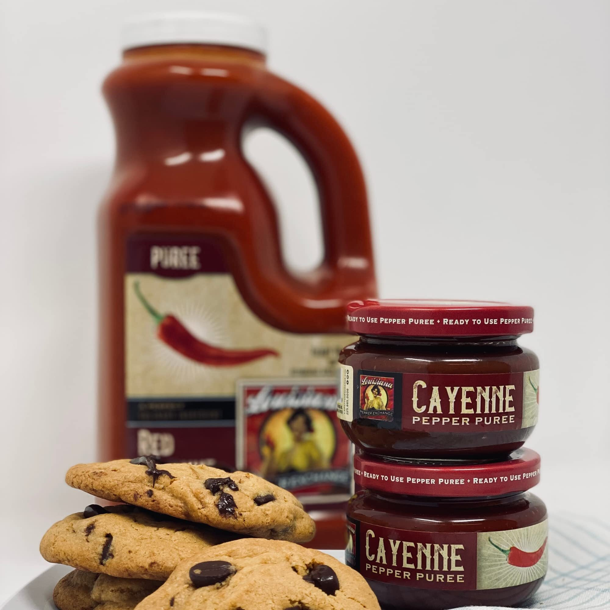 Cayenne Pepper - Louisiana Pepper Exchange - Fresh Pepper Replacement. Save Time And Money In The Kitchen, No More Food Waste. 64 Ounces, Perfect For Professional Chefs And Kitchens, Food Trucks, Catering, And Big Parties. Great For Seafood, Shrimp, And Crab Boils - Spice, Heat And Authentic Pepper Flavor