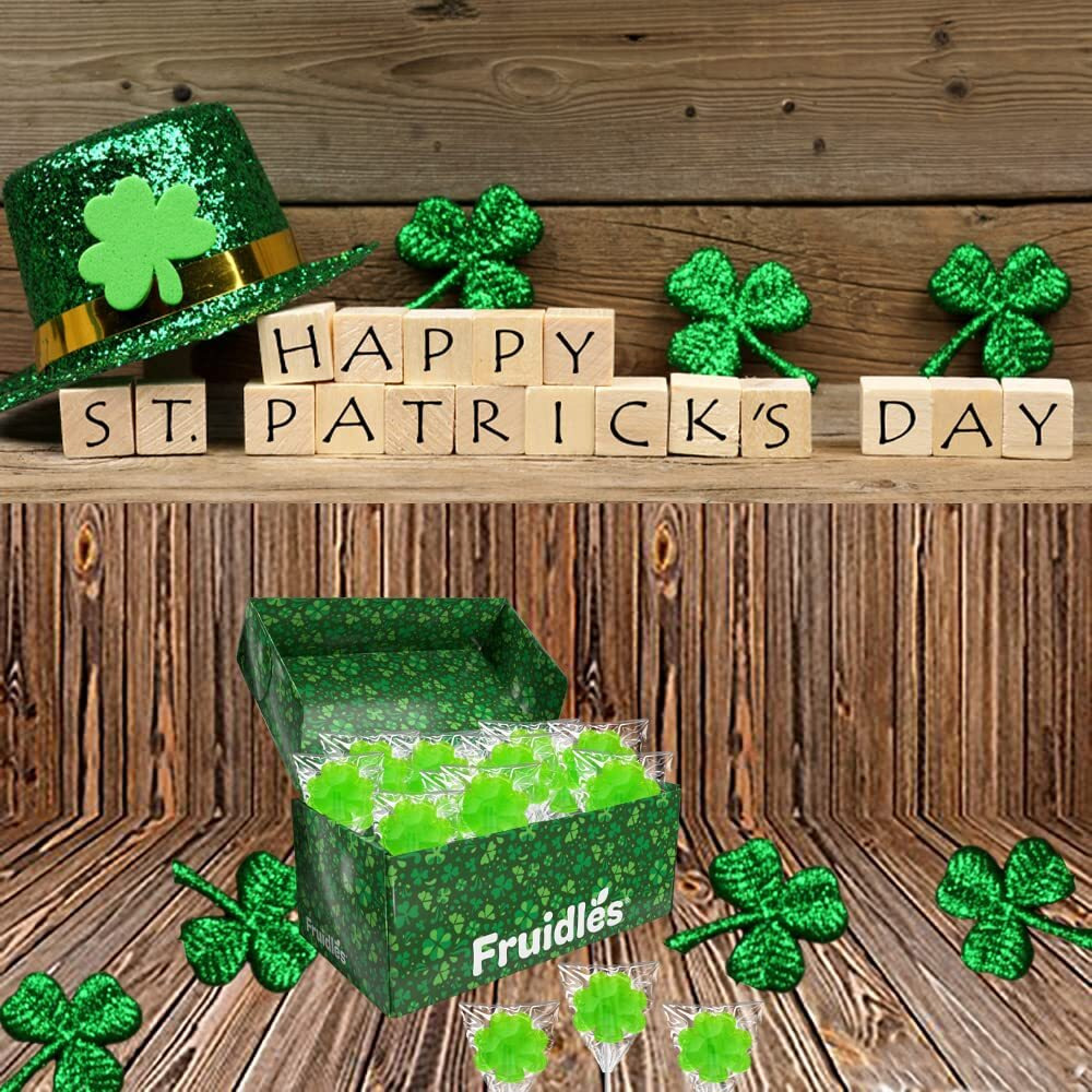 The Dreidel Company St. Patrick's Day Green Shamrock Lollipops, Candy Suckers, Party Favor, Individually Wrapped (25-Pack)
