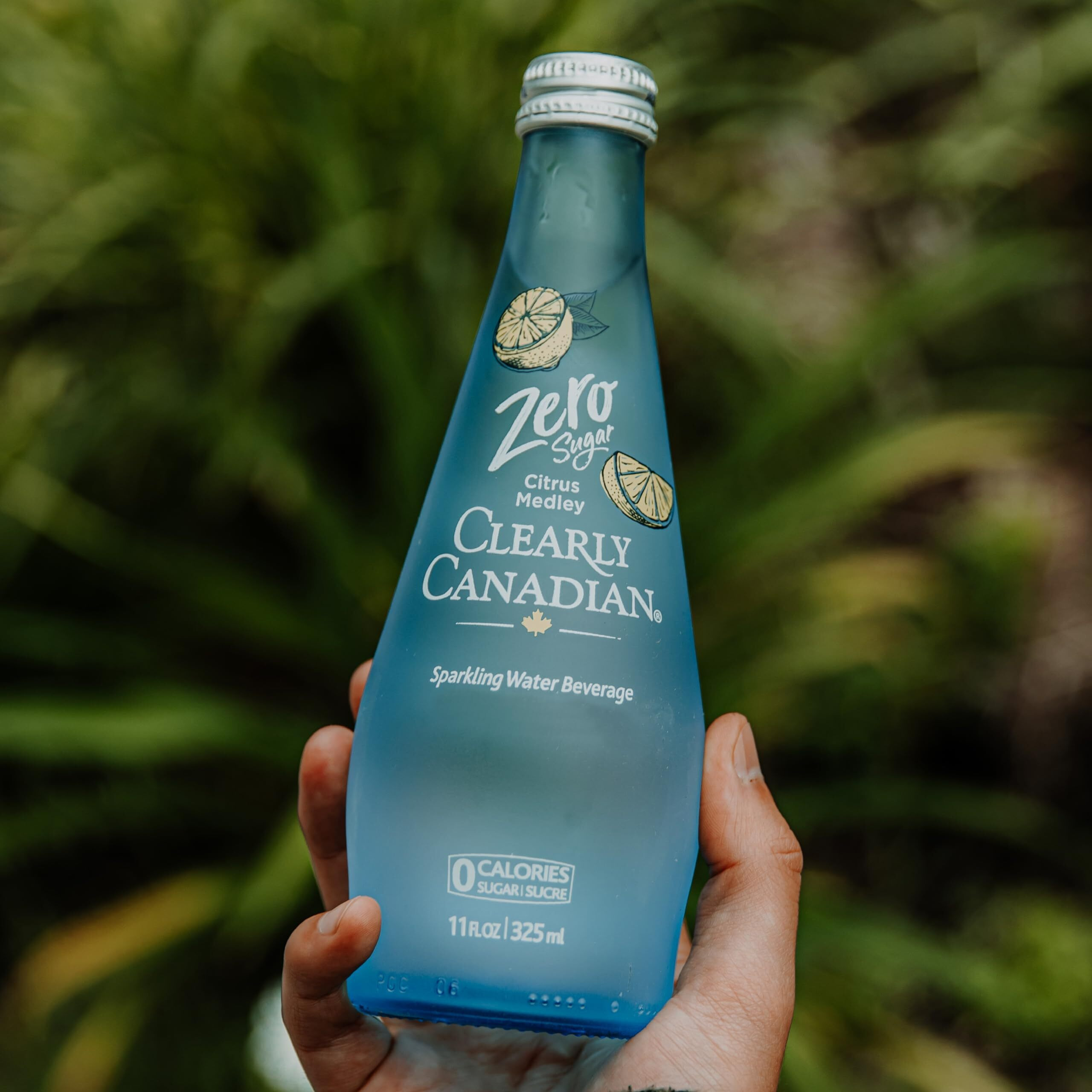 Clearly Canadian Zero Sugar Citrus Medley Sparkling Water Beverage, Zero Sugar & Zero Calories, 1 Case (12 Bottles X 325Ml)