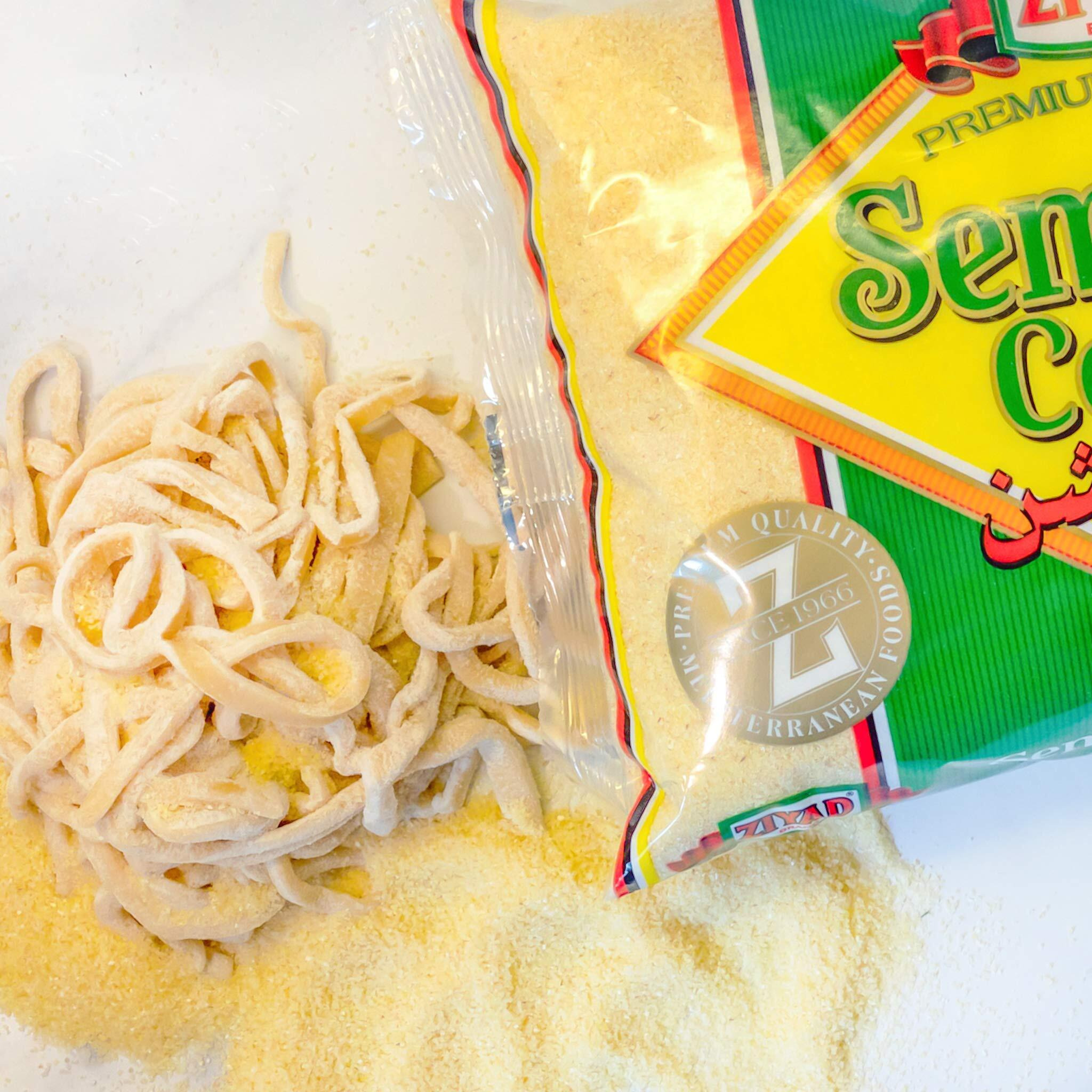 Ziyad Coarse Semolina Wheat, Smeed, Semolina Flour, Perfect For Stews, Soups, Gravy, Baking Breads, Biscuits, Pizza Crust With Low Fat, High Protein, High Fiber 32Oz