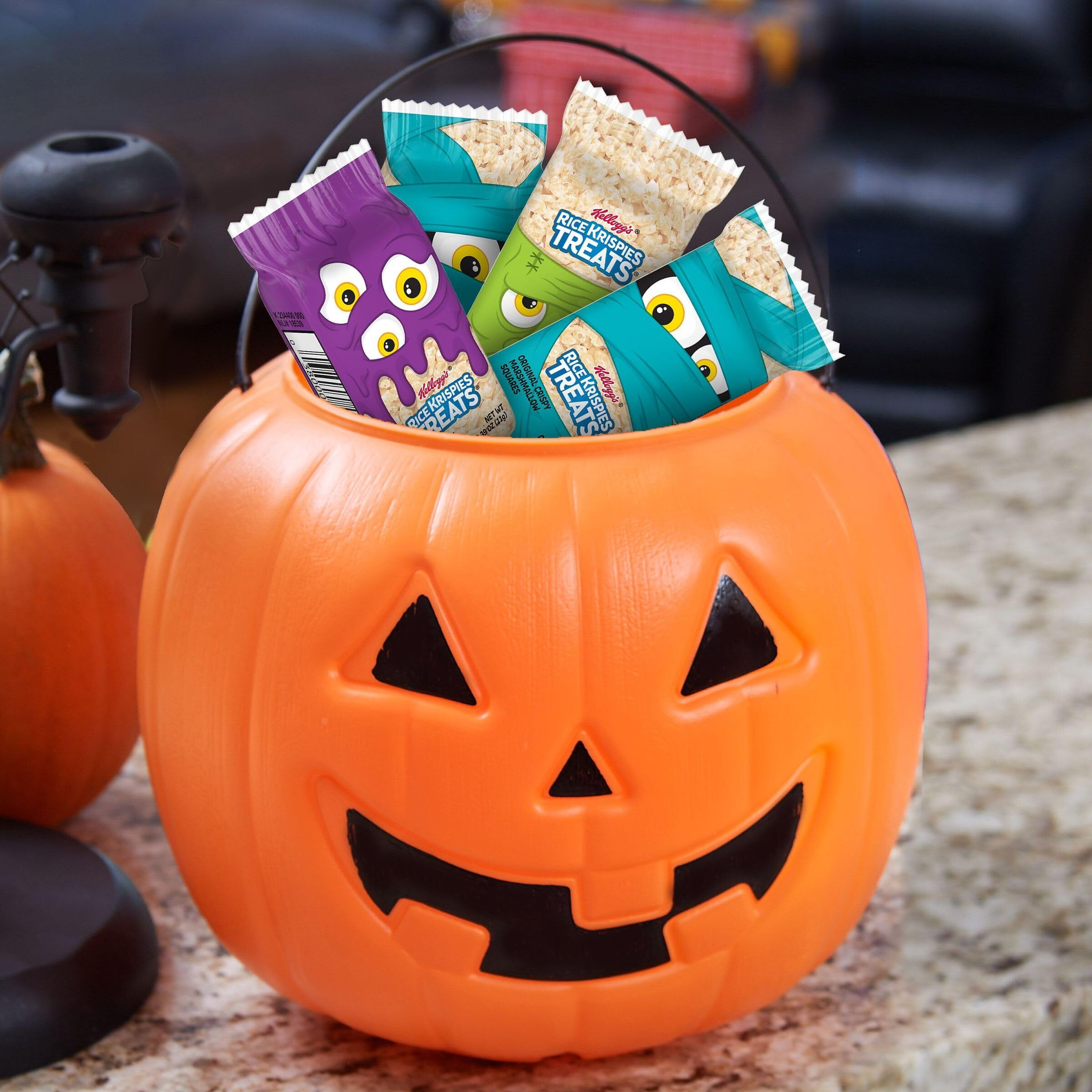Rice Krispies Treats Crispy Mini Marshmallow Squares, Trick-Or-Treat Snacks, Halloween Pack, Original, 23.2Oz Box (60 Bars)