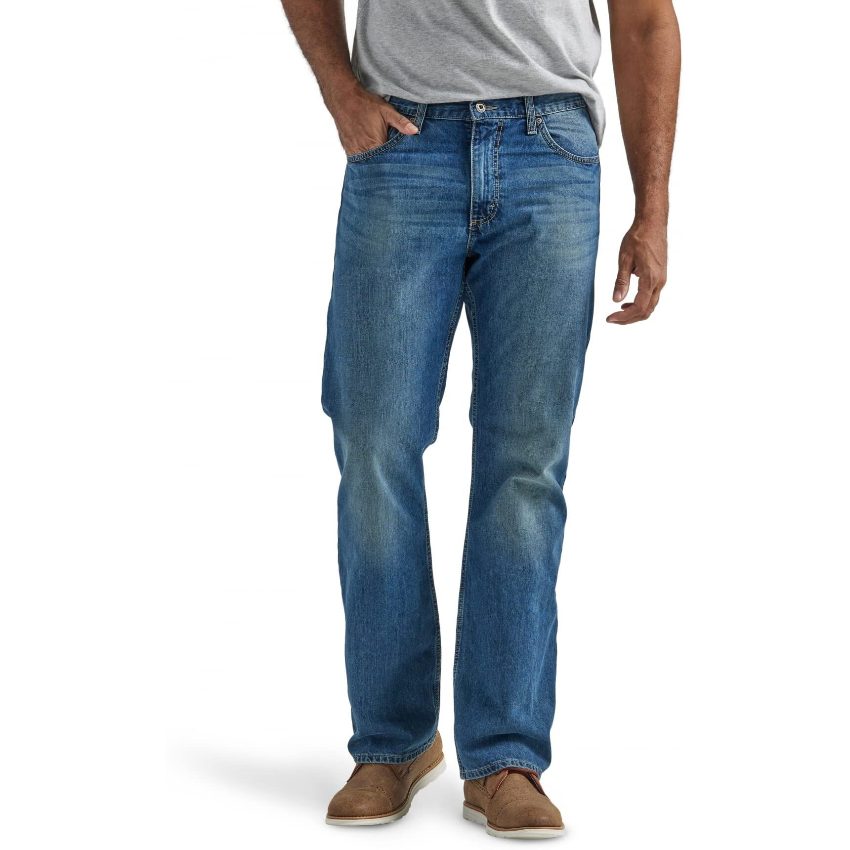 Wrangler Authentics Men's Relaxed Fit Boot Cut Jean, Medium Indigo, 32W X 34L