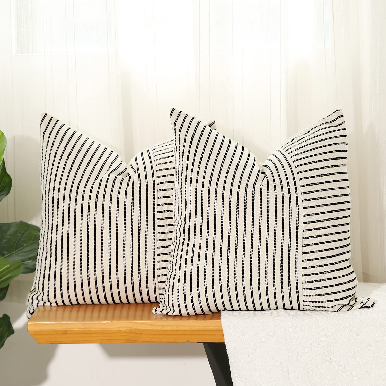 Hckot Black And Beige Patchwork