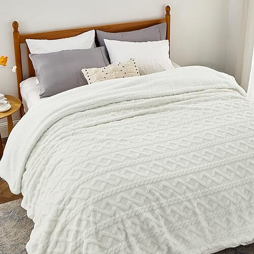 Bedsure Sherpa King Size Blanket For Bed- Fleece Soft Fluffy & Cozy Cable Jacquard Tufted Throw Blankets For Women Gift, Thick Warm For Winter And All Seasons, Cream, 108X90 Inches