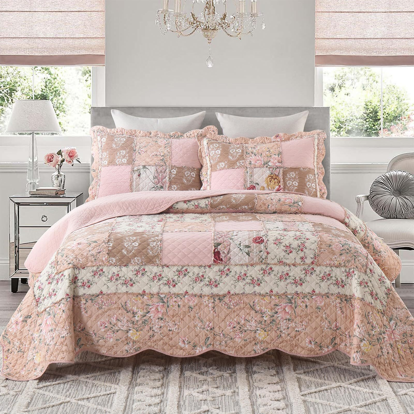 Yvooxny Quilts King Size Patchwork Pink Floral Quilt Set Vintage Shabby Chic Botanical Floral Quilted Bedspread 3-Piece Quilt Set With Ruffle For All Seasons, King Size, 108 * 96 Inches