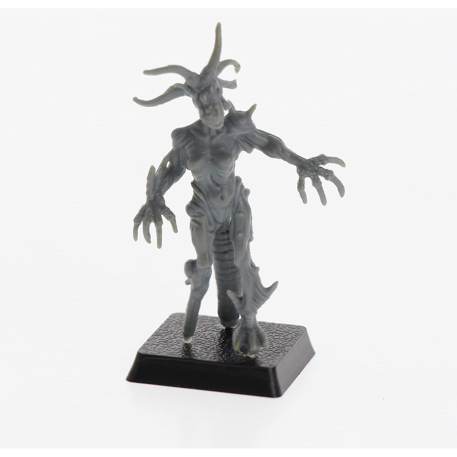 100Pcs 20Mm Square Black Miniature Model Bases For Tabletop Or Miniature Wargames (20Mm(0.78Inch), 100Pcs)