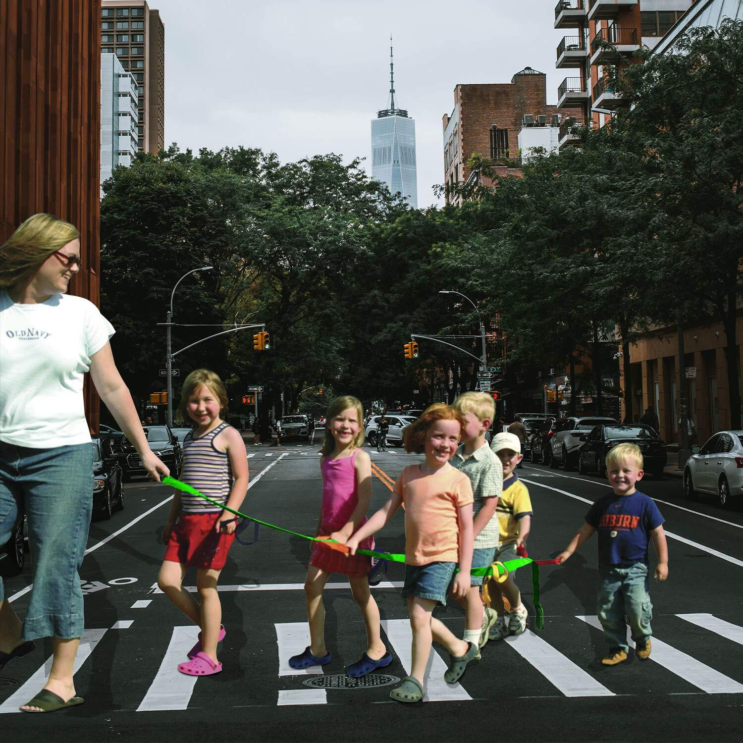 Toddler Walking Rope,Colorful Walking Rope For Preschool Daycare School Kids Outdoor Colorful Handles To Keep Children Calm And Line (Holding Loop For 12 Children 2 Teachers) (Green)