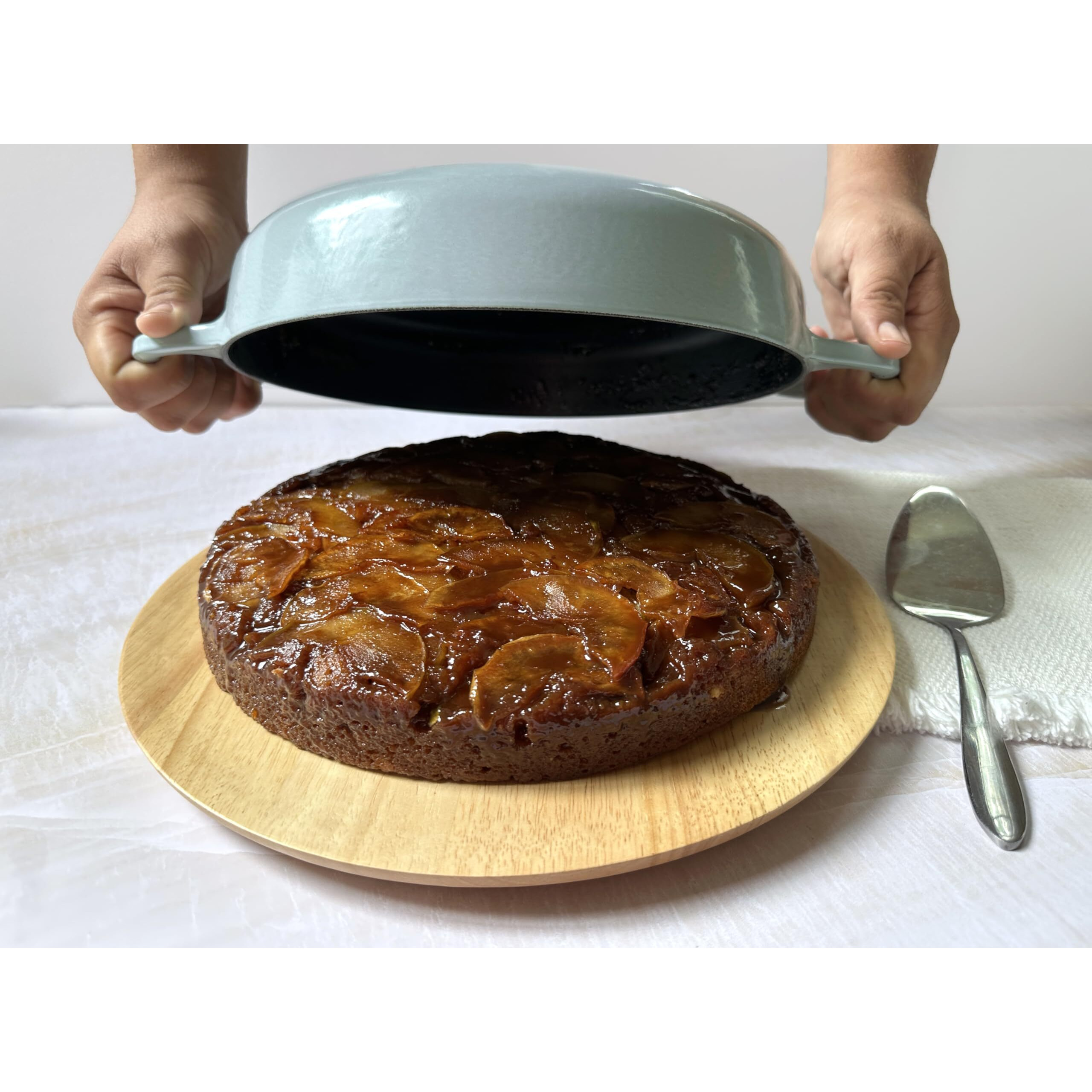 Le Creuset Signature Cast Iron Everyday Pan, 11", Cerise