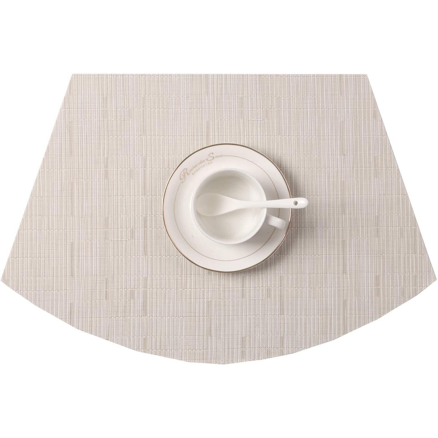 Shacos Placemats For Round Table Set Of 4 Wedge Shaped Placemats Heat Resistant Woven Vinyl Pvc Table Mats Wipeable (4, Beige)