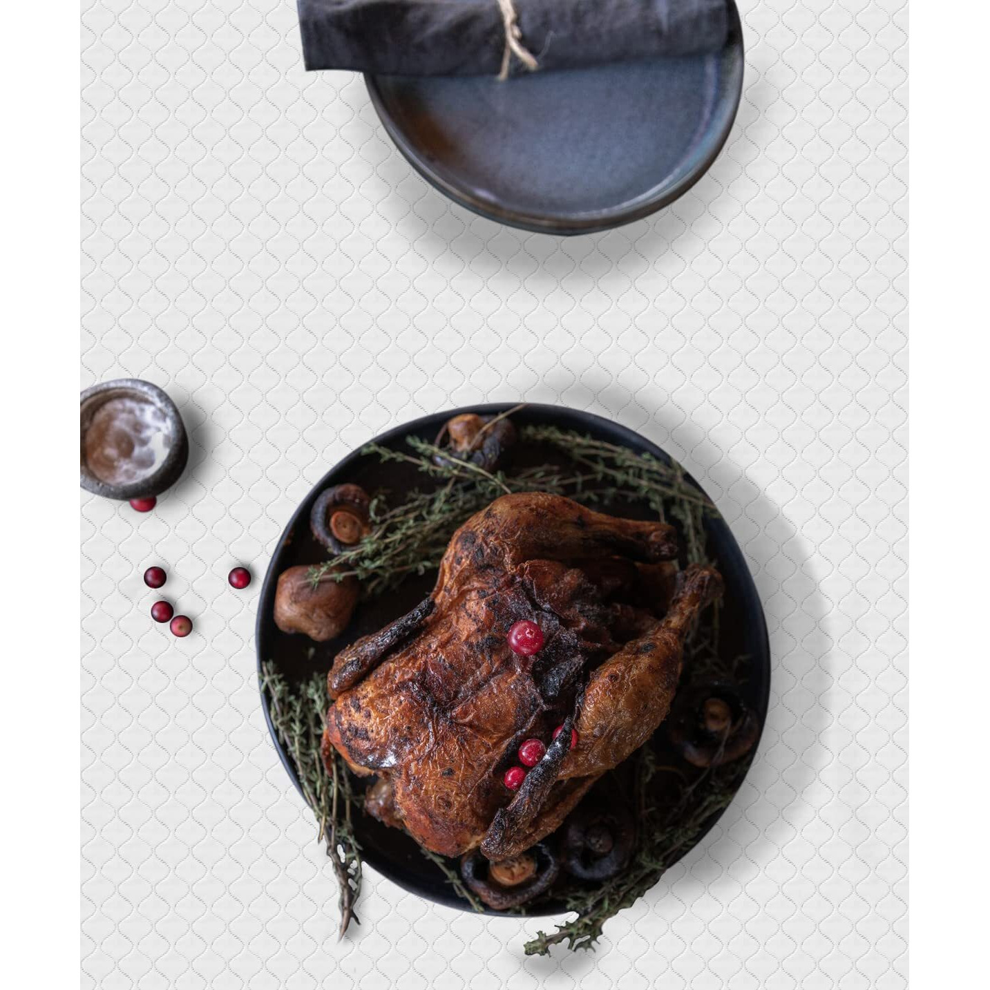 Laminet - Deluxe Cushioned Heavy-Duty Elastic Edged Quilted Table Pad - Large Round - Fits Tables Up To 45&quot - 56 Diameter - The Ultimate Protection For Your Table