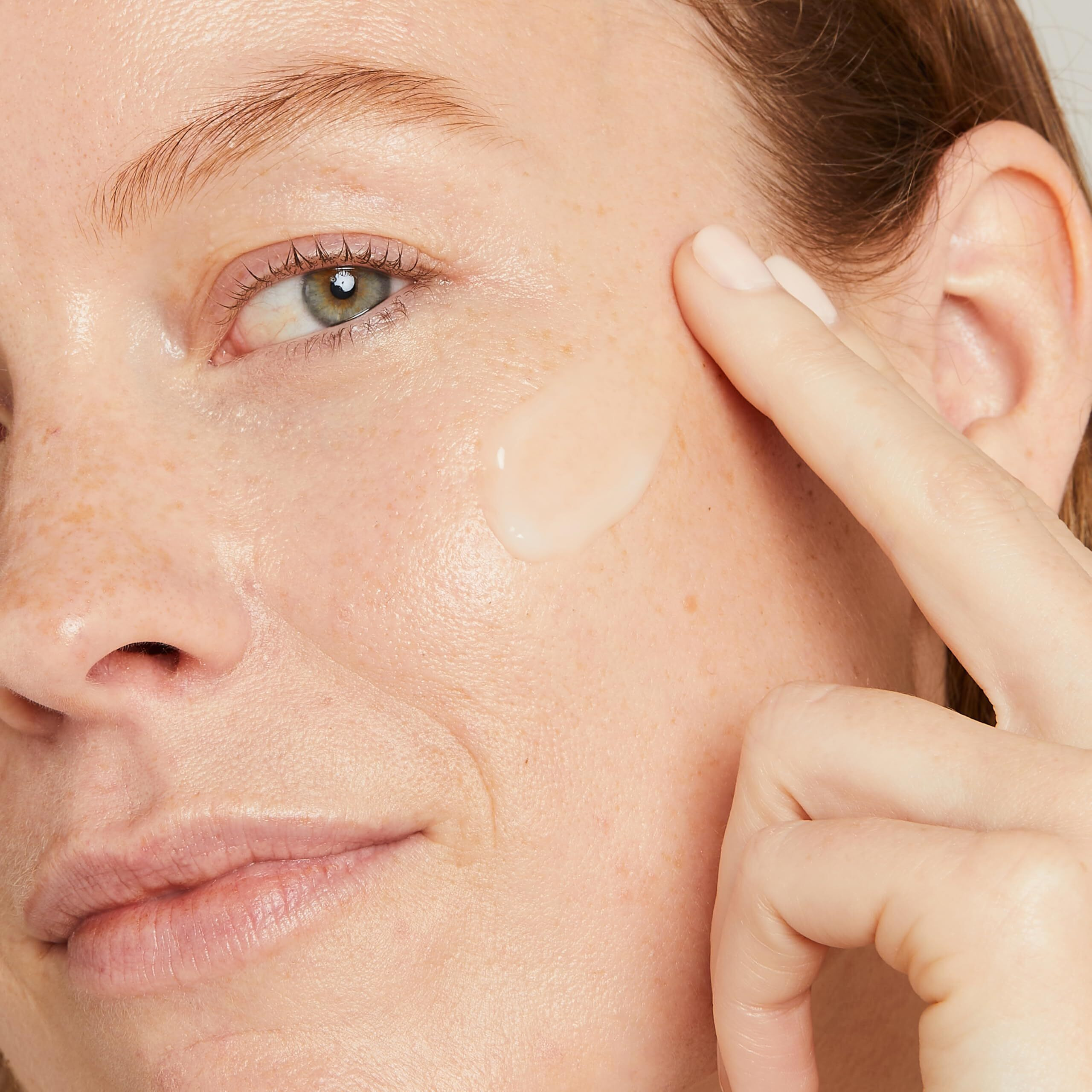 No7 Restore & Renew Multi-Action Face & Neck Serum - Anti Aging Serum For Deep Wrinkle Repair - Collagen Infused Face Serum With A Hydrating Blend Of Hibiscus Peptides & Hyaluronic Acid (1.69 Fl Oz)