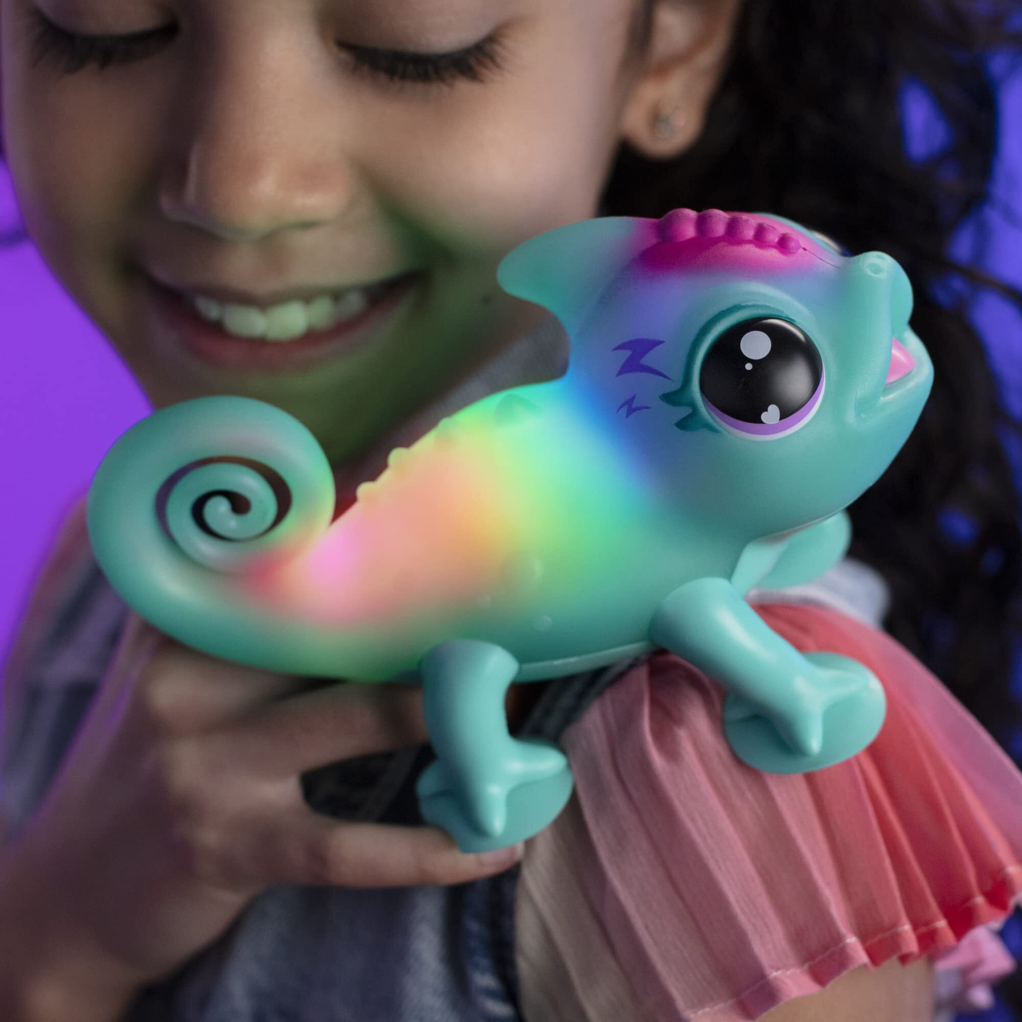 Little Live Pets Chameleon - Interactive Color-Changing Light-Up Toy With 30+ Sounds & Emotions, Repeats Back, Beat Detection (Ages 5+)