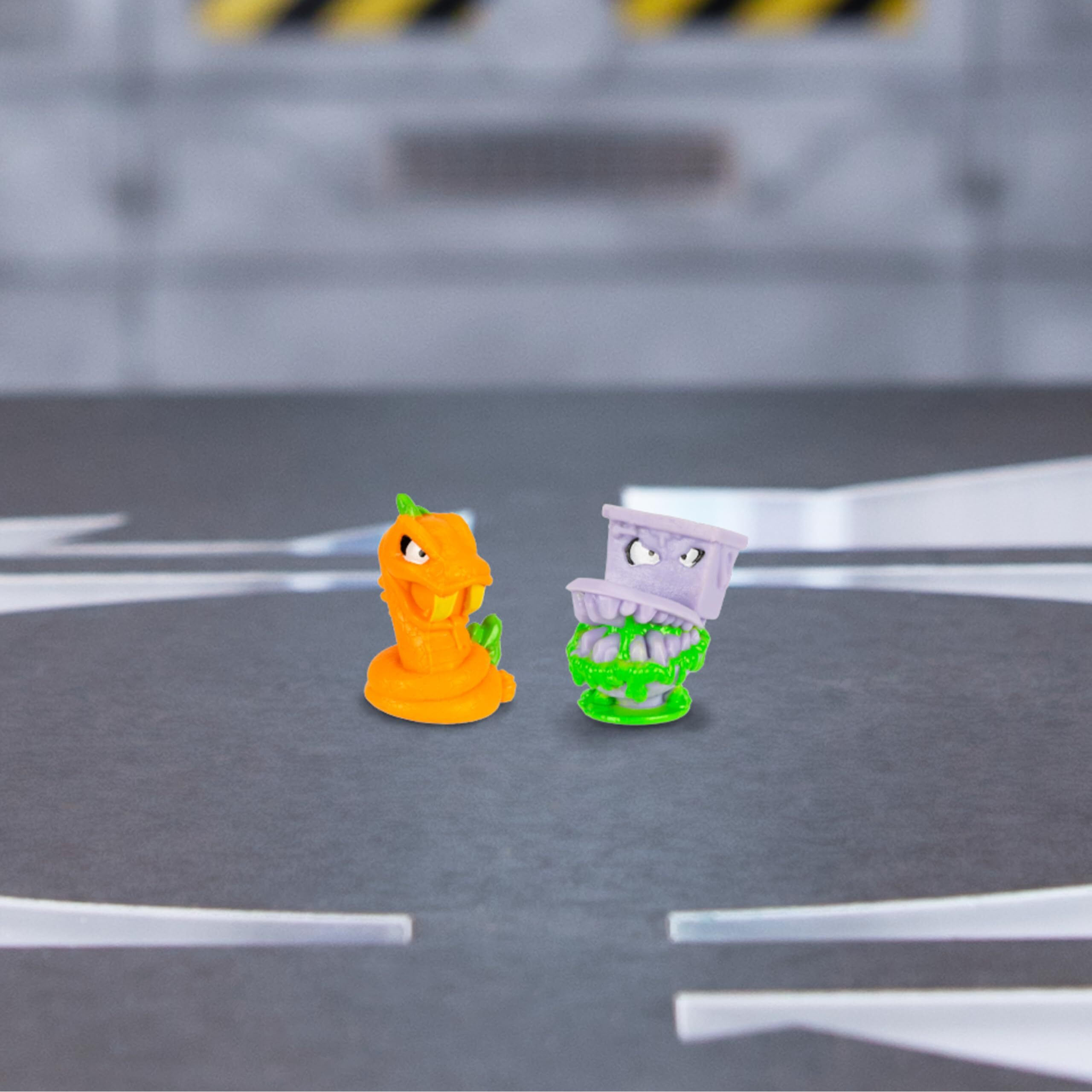 Mrbeast Lab Swarms Mega Lab 12 Pk Vipermite - Experiment By Adding Water, Shaking The Test Tube & Revealing 12Pk Of 1" Mrbeast Collectible Characters, 100+ To Collect, Includes Special Edition Panther